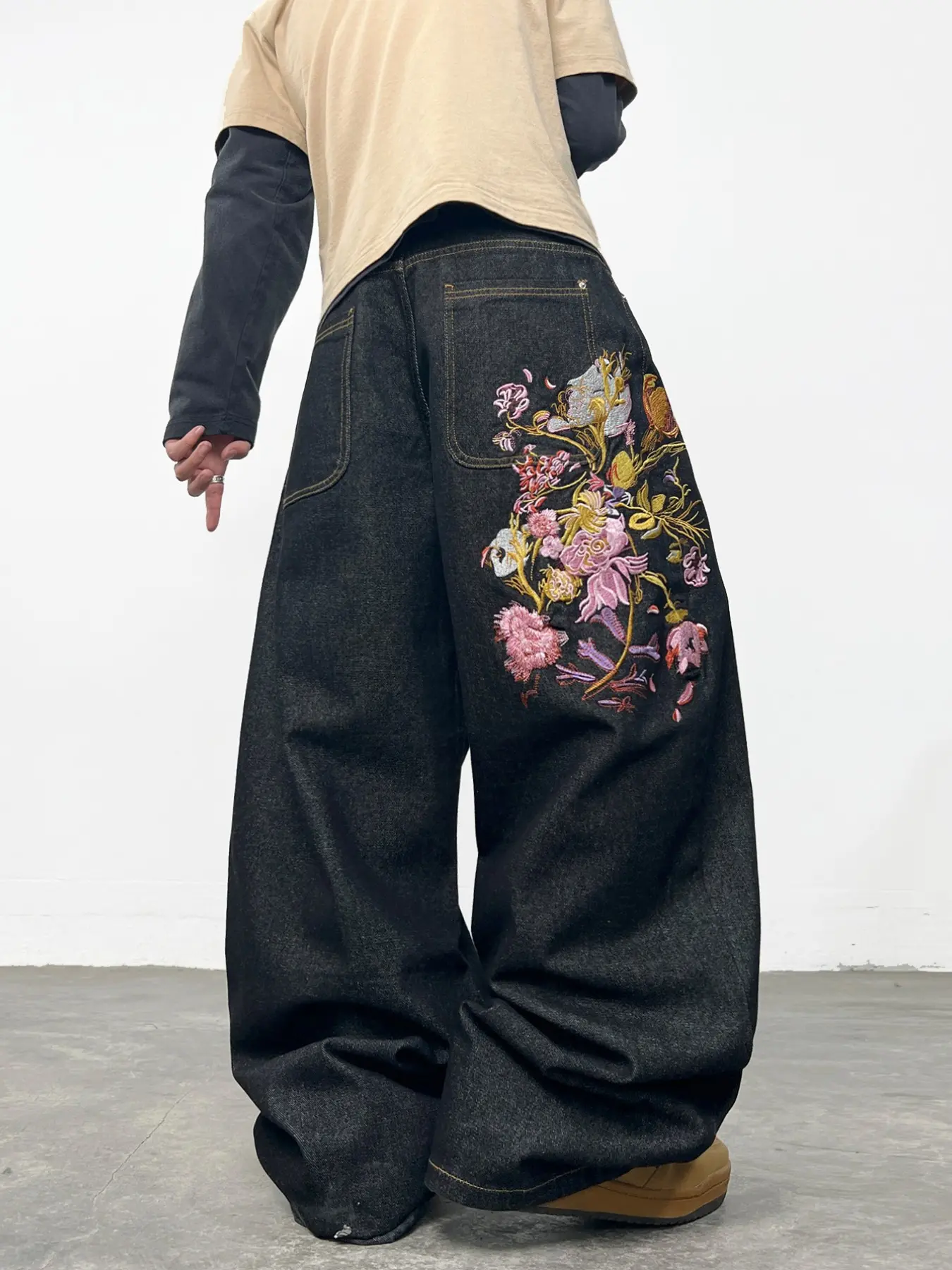 American Vintage Floral Embroidered Loose Jeans, Street Fashion Wide Leg Pants, Y2K Hip Hop Style, Multiple Sizes Available