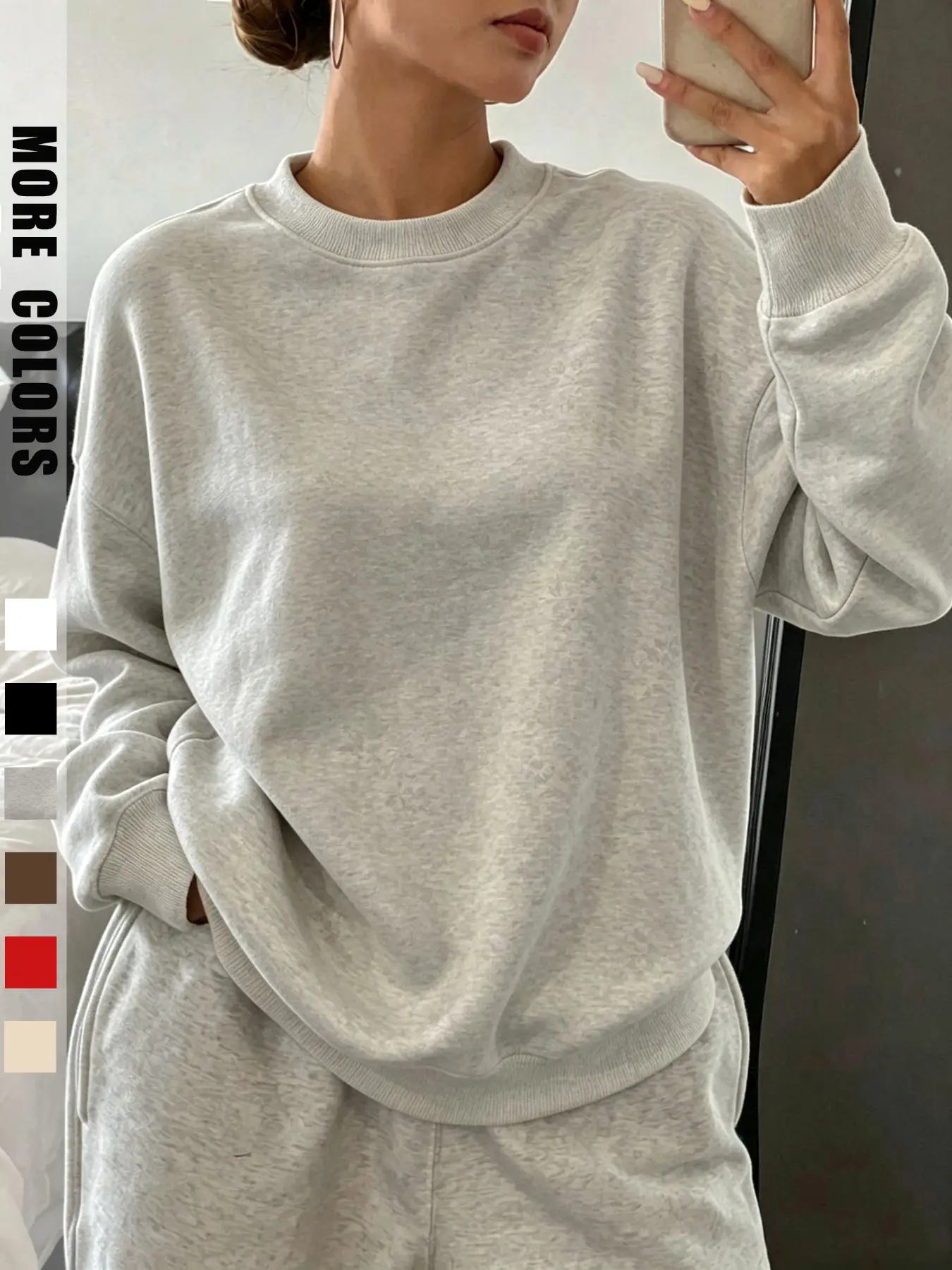Women's solid color loose fleece-lined thick crewneck Long Sleeve pullover sweatshirt, drop shoulder relaxed fit, versatile for street style, casual home wear, graduation season, back-to-school, and fall-winter outfits.
