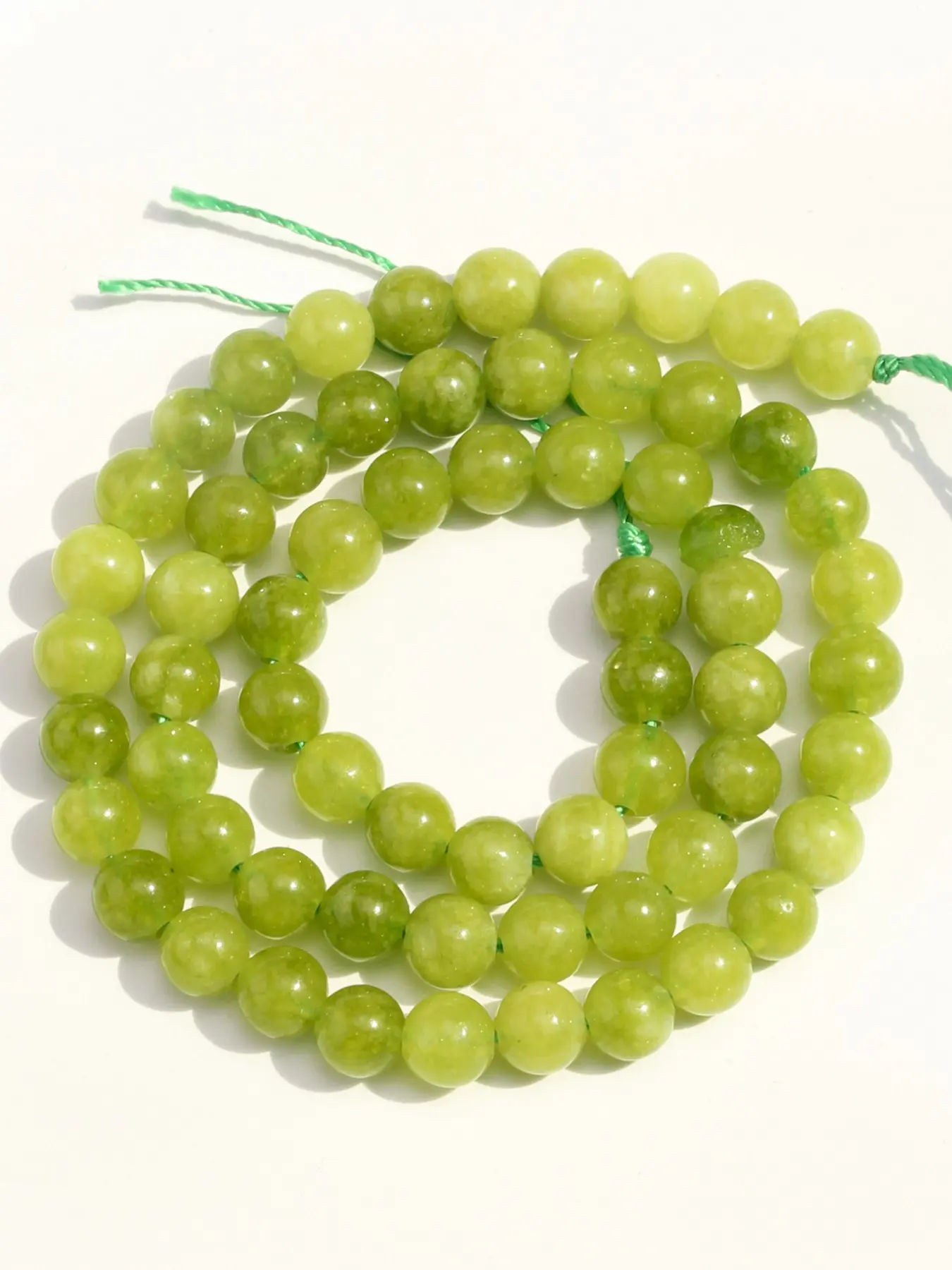 Peridot Natural Peridot Crystal Beads - 4/6/8/10mm Green Quartz Round Loose Beads, for jewelry making, DIY bracelets, necklaces, mobile phone charms, Christmas gift accessories, 15-inch strand