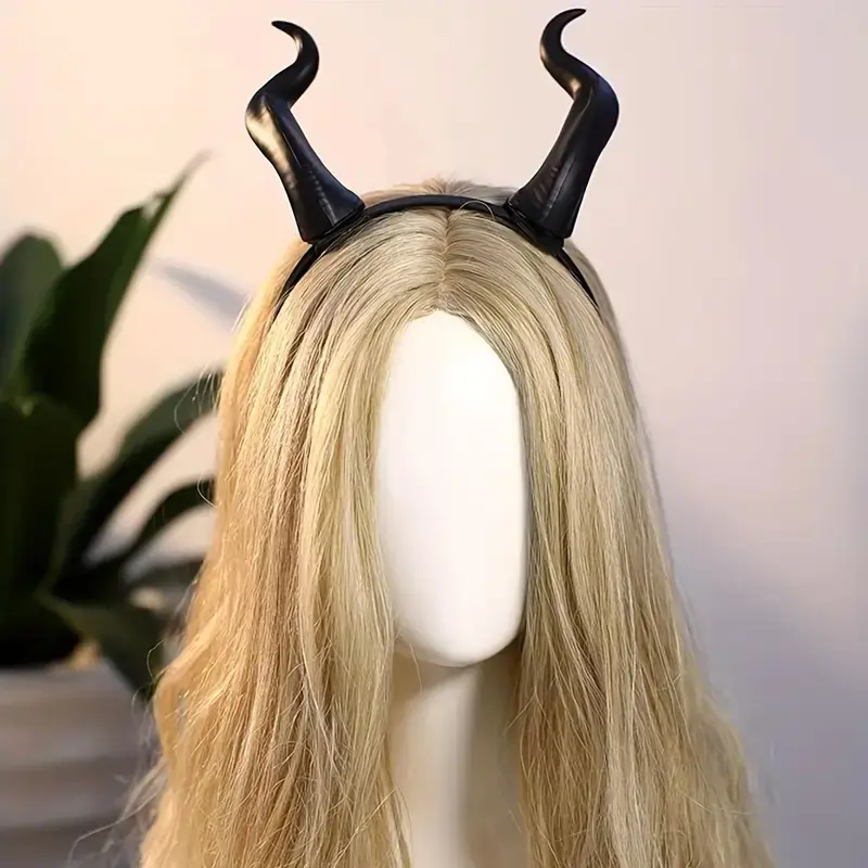 Handcrafted Gothic Demon Horn Headband, Party Accessory, and Design, Comfortable for Halloween Costumes, Anime Parties and Photoshoots