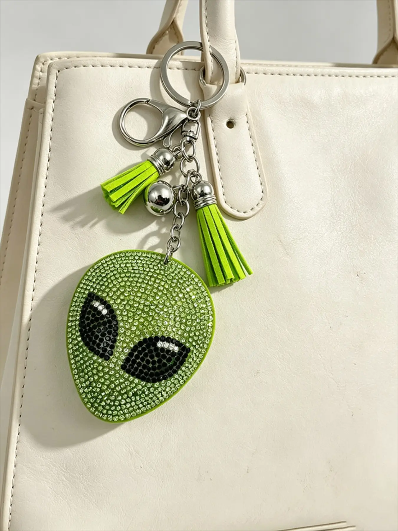 Alien Rhinestone Keychain, Unique Bag Charm, Small Gift, Street Style Accessory, All Seasons, No Choking Hazard, Glitter Keychain