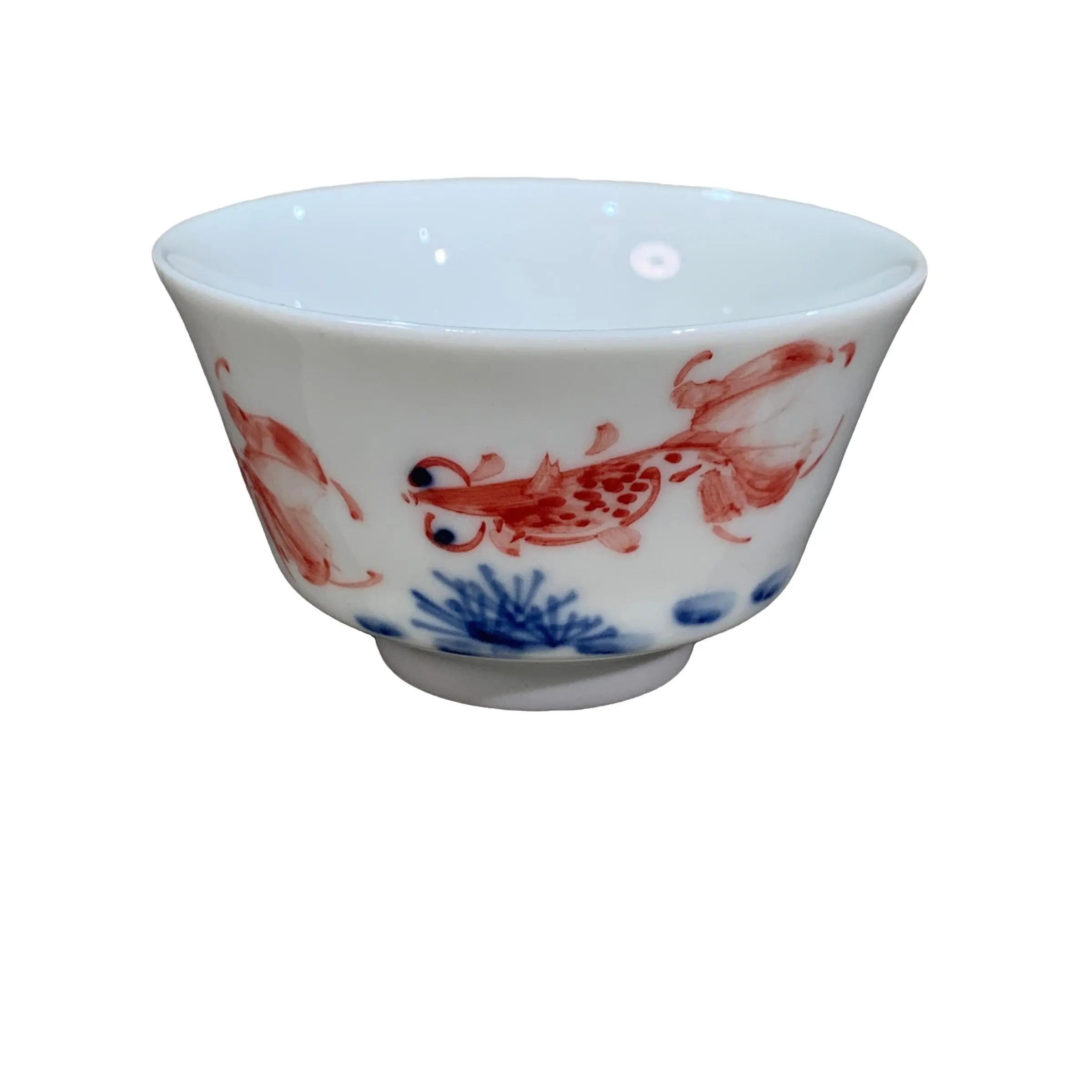 Blue and Porcelain Fish Pattern Master Cup, Traditional Chinese Tea Ware, Elegant Design for Home Decor, Perfect Gift Idea