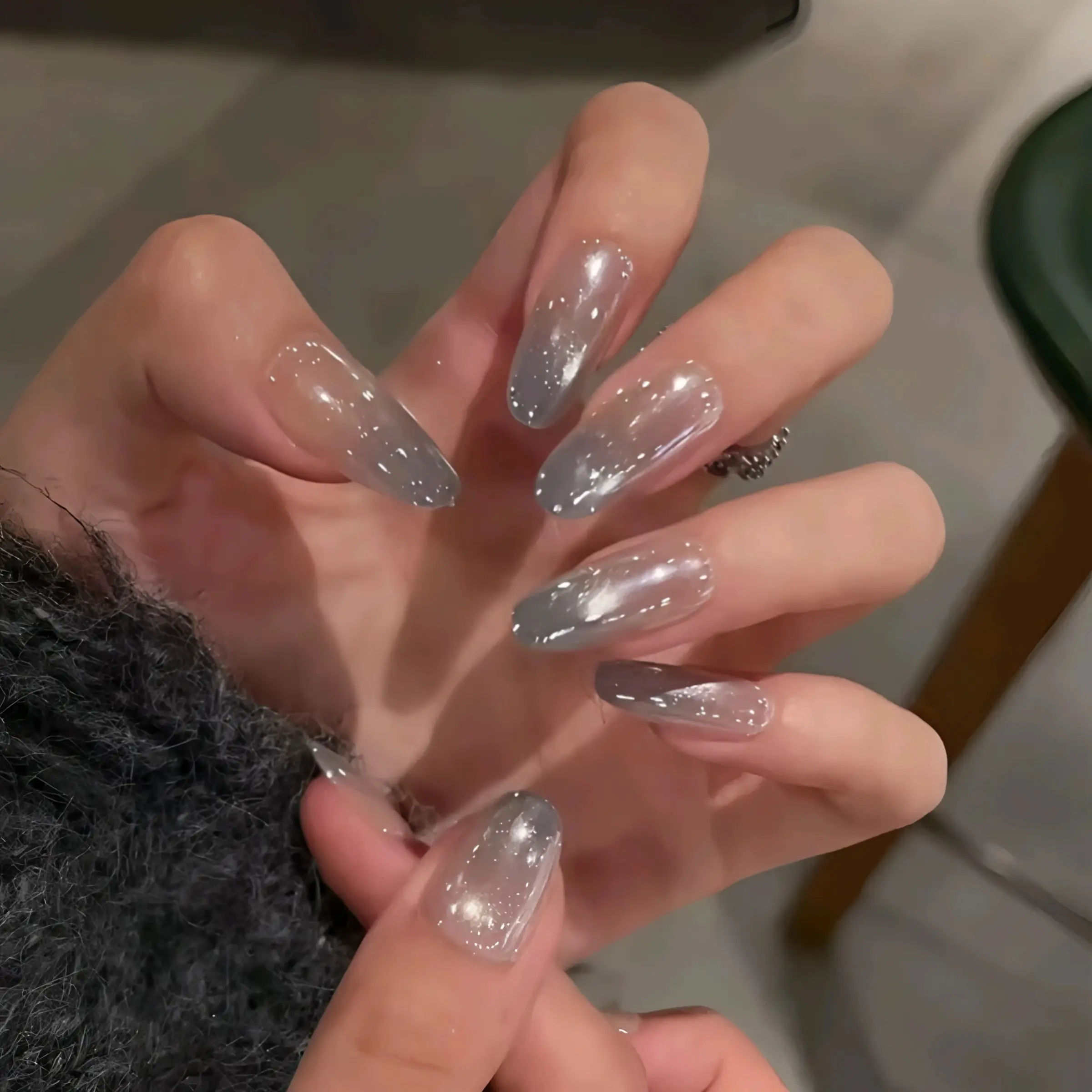 2026 Spring Summer New Icy Silver Grey Glass Bead Cat Eye Press On Nails, Decorative Nails, Short Oval Glossy Handmade Reusable Fake Nails Set of 10 with Jelly Tabs Pusher File, 3D Magnetic Cat Eye Shimmer Cool Minimalist Daily Office Date Night Hot Sale