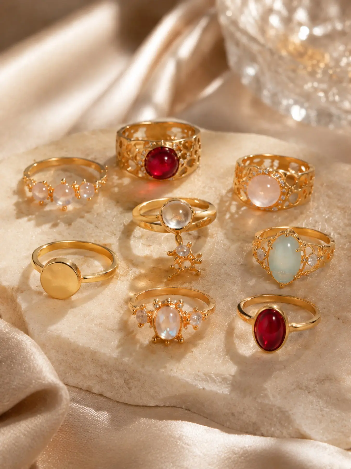 9pcs Vintage Stackable Ring Set for Women, Crystal Pearl Gemstone Statement Rings, Mix & Match Layered Jewelry Gift, Street Style Baroque Design