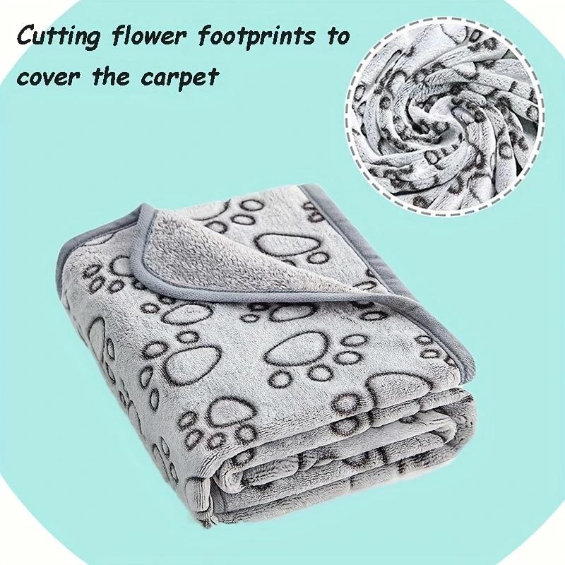 Paw Print Pet Blanket, 1pc Soft Warm Pet Blanket, Pet Supplies for Dogs & Cats, Perfect for Napping, Travel, and Pet Care