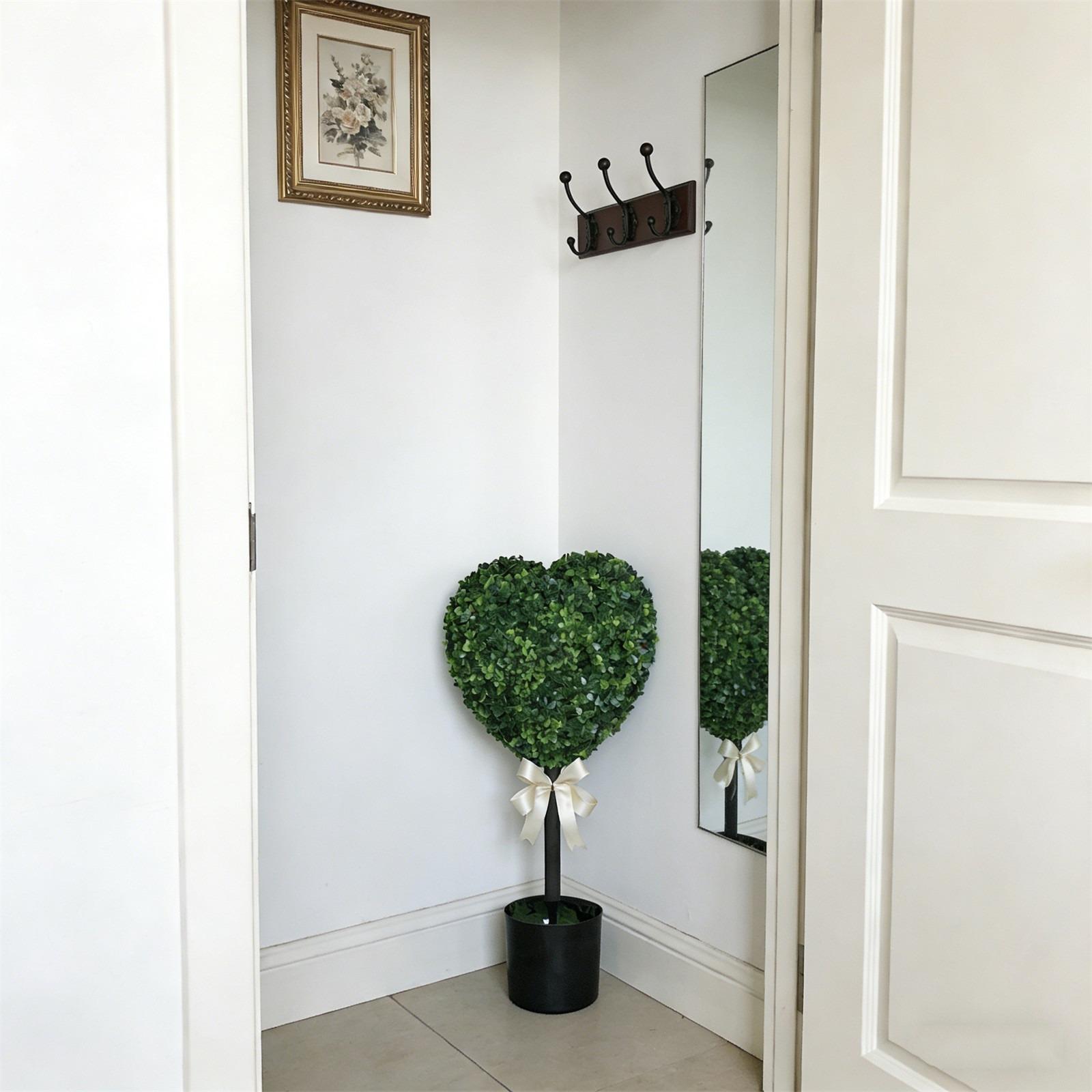 Heart-Shaped Artificial Boxwood Topiary Tree with Pot | Valentine's Day Romantic Decor | Indoor Outdoor Faux Plant for Porch & Entryway | Maintenance-Free Spring Home Accent