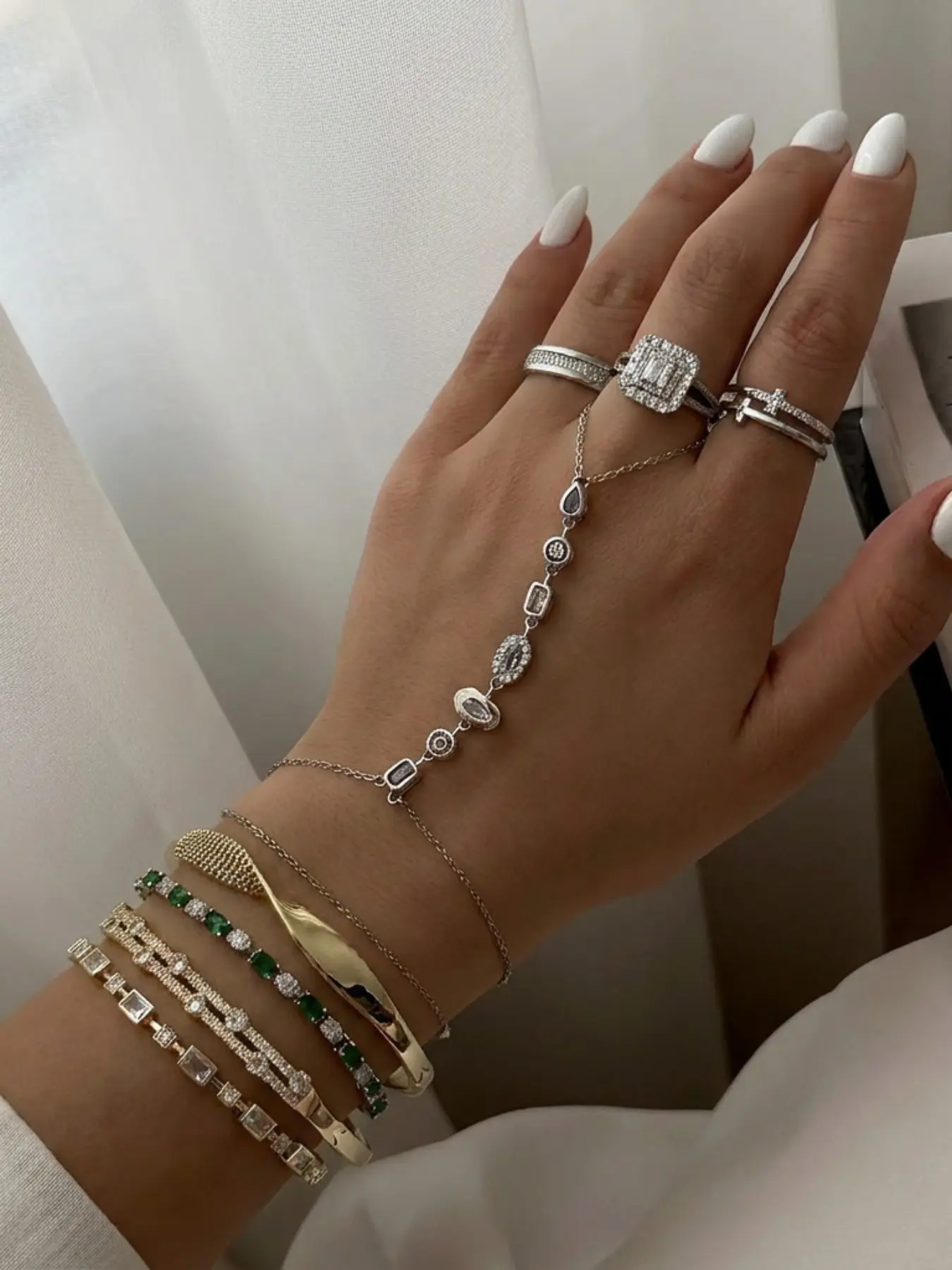 8Pcs Two-Tone Golden Silvery Copper Jewelry Set Hand Chain Connected Ring Bracelet Emerald Zircon Stackable Bangle Crystal Rings Women Layered Hand Jewelry