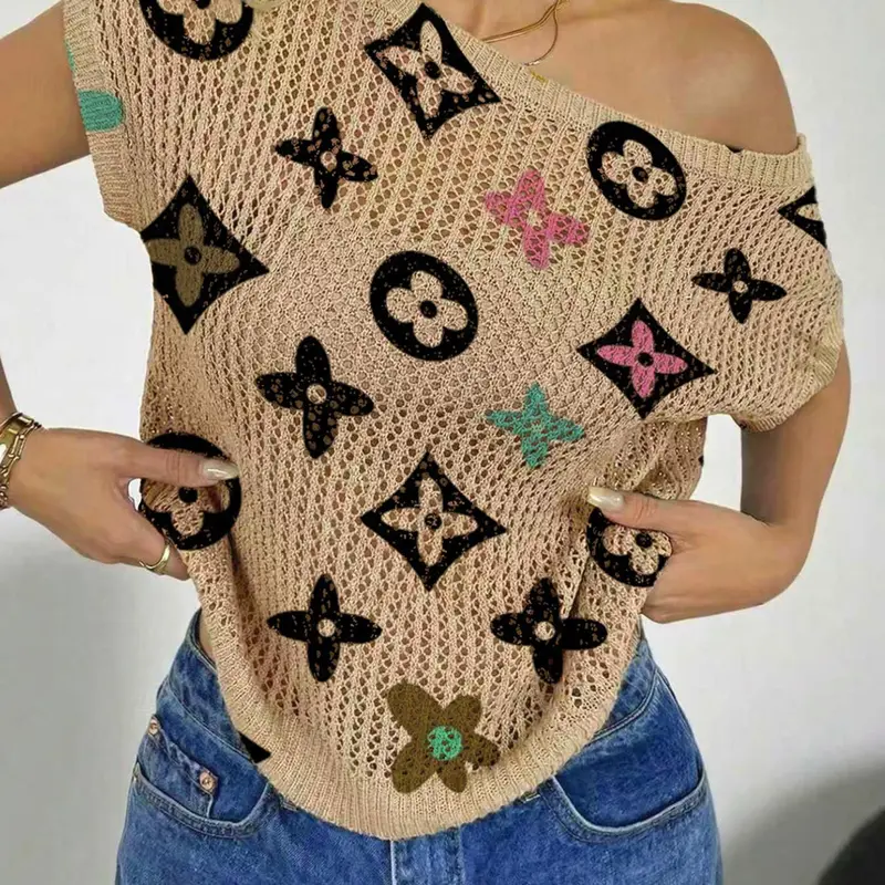 Spring/Summer Women's Beach Vacation-Style Asymmetric Neckline, One-Shoulder Batwing-Sleeve Semi-Transparent Open-Knit Colorblock-Print Top