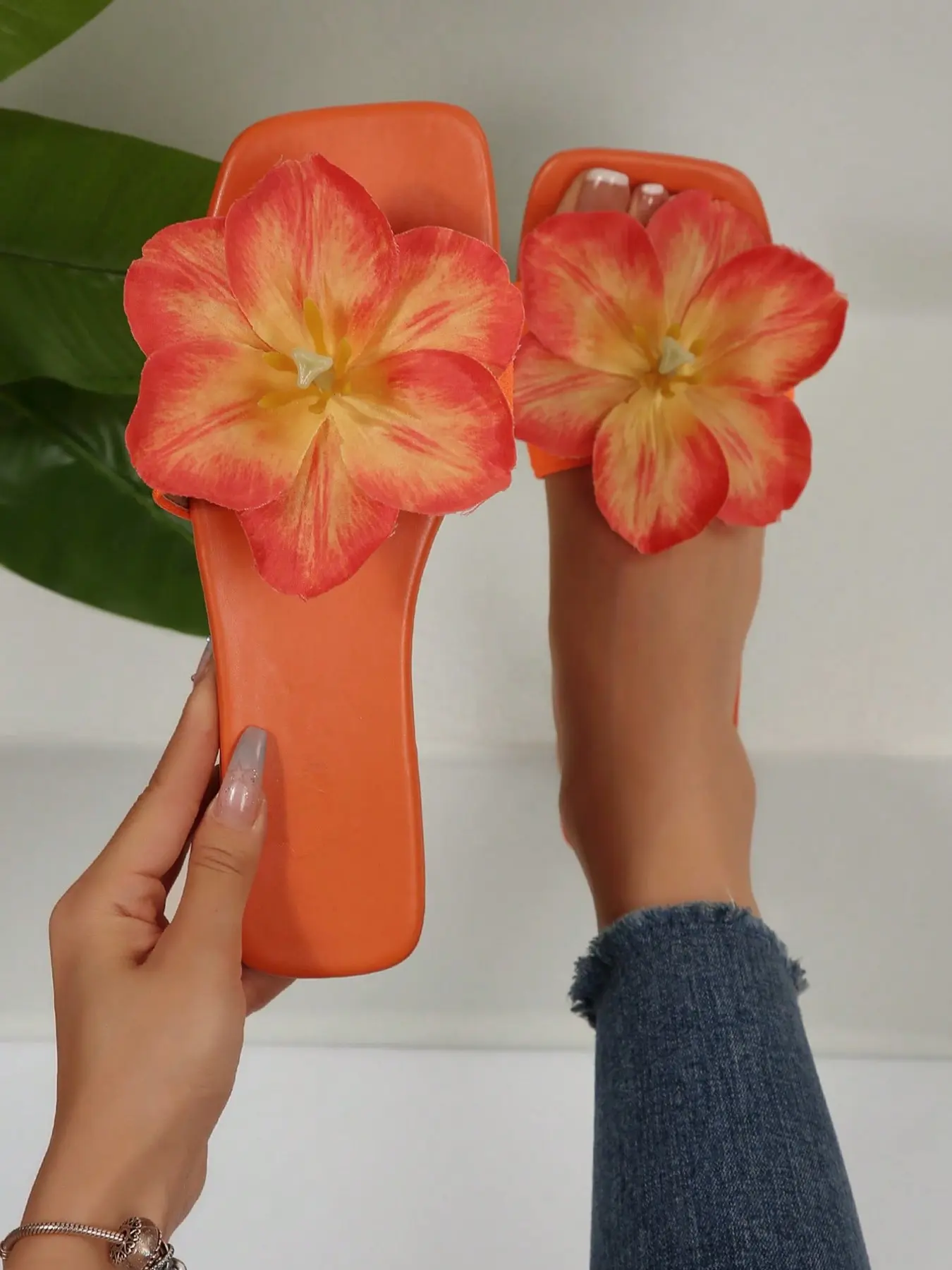 French Flat Flower Sandals for Women, Summer Outdoor New Fashion Slippers, Fashionable Comfy Sandals, Perfect for Dates, Shopping, Parties, Beach, Home, Casual Wear