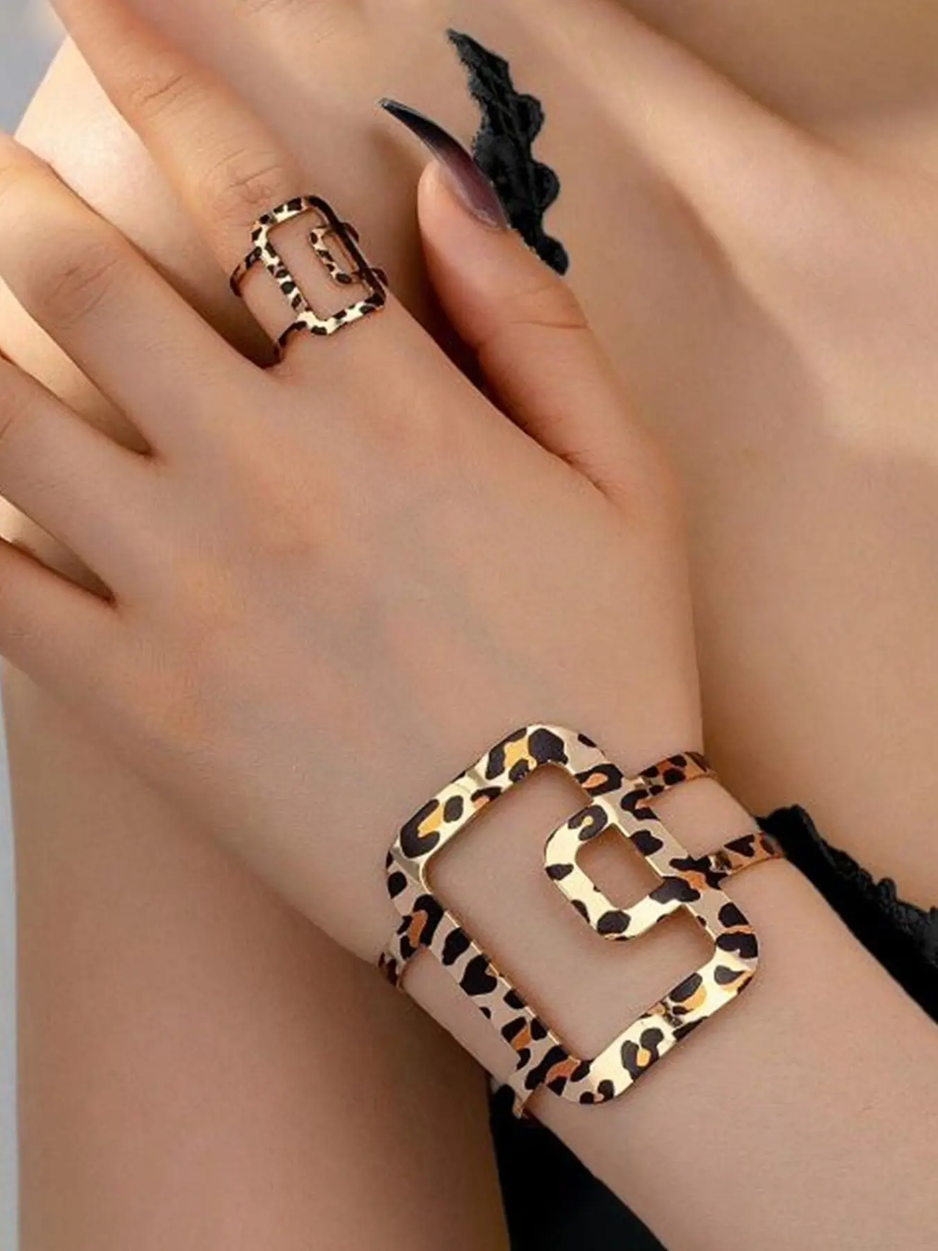 2 Piece Set Fashion Jewelry Leopard Print Geometric Open Bracelet Ring Set, Trendy Accessory for Women, Stylish Gift Idea