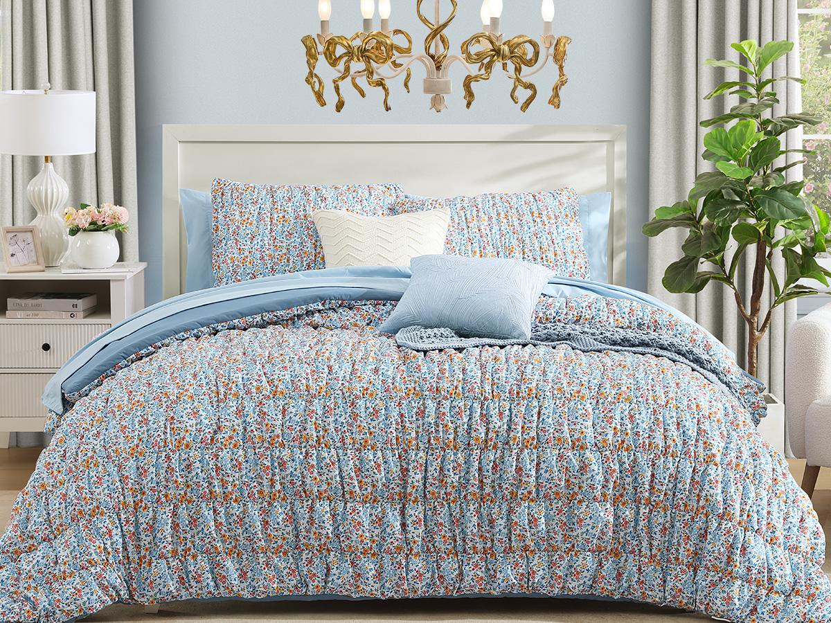7-Pieces Ruffled comforter set, Shabby Chic Farmhouse Bedding, Machine Washable Cozy Bedding Haul for All Seasons Floral Print Patchwork