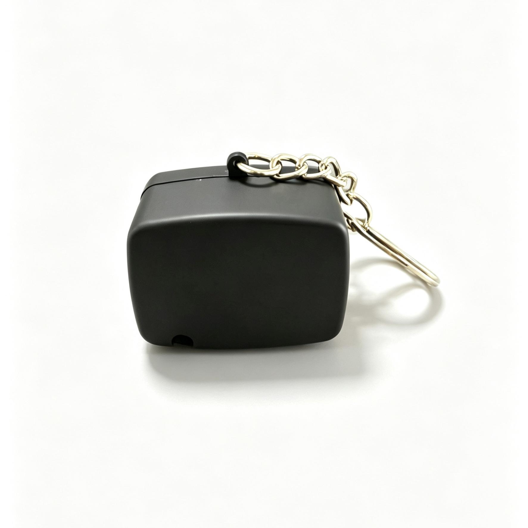 Stranger Things-themed creative merchandise: small TV-shaped glowing  pendant as a gift for friends Keychain