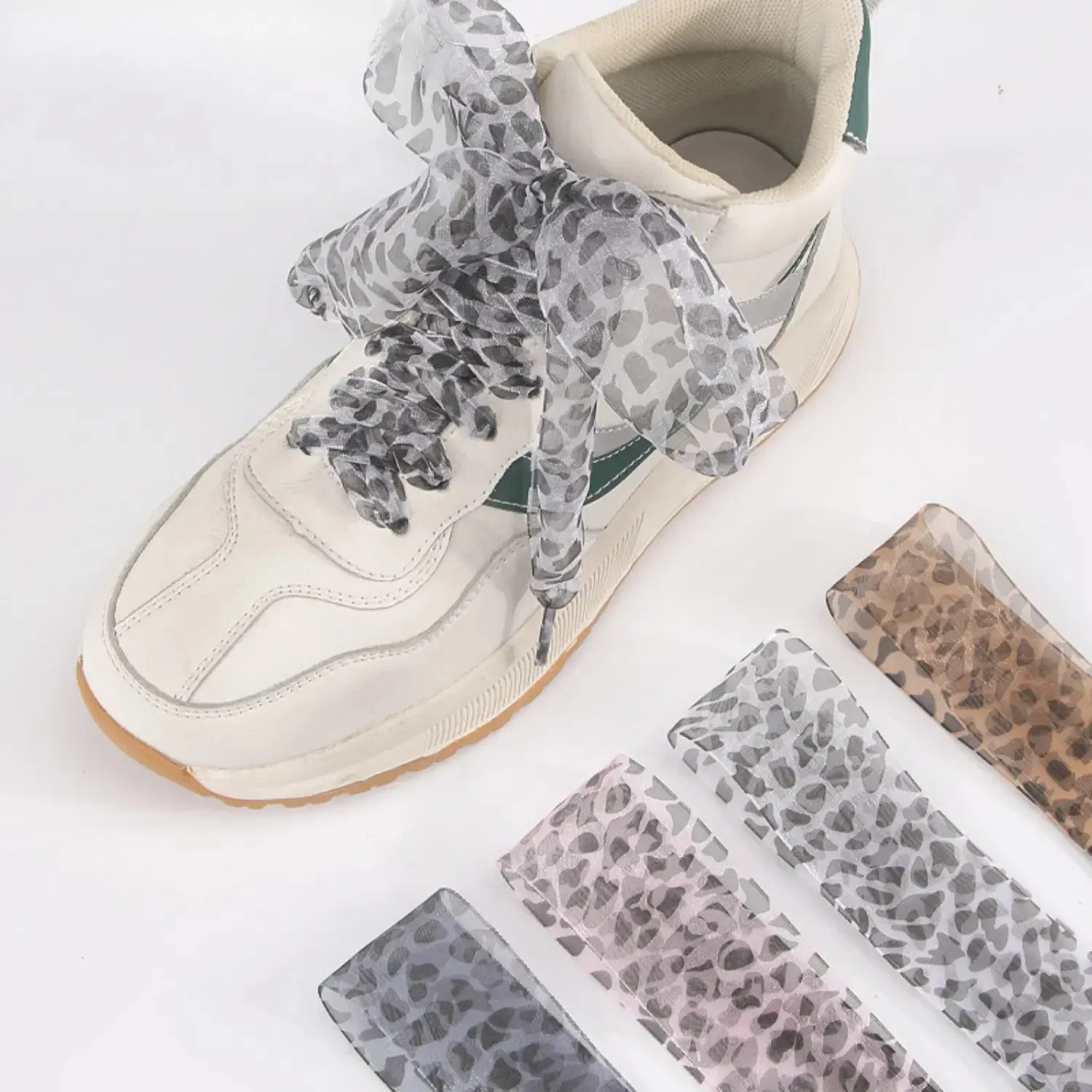 White Leopard Print Shoelaces, 4cm Extra-Wide Sheer Organza Ribbon, Casual Lace-Up for Sneakers, Nylon, Lightweight, Animal Print Shoelaces, Flat Weave, Multi-Function, Polyester