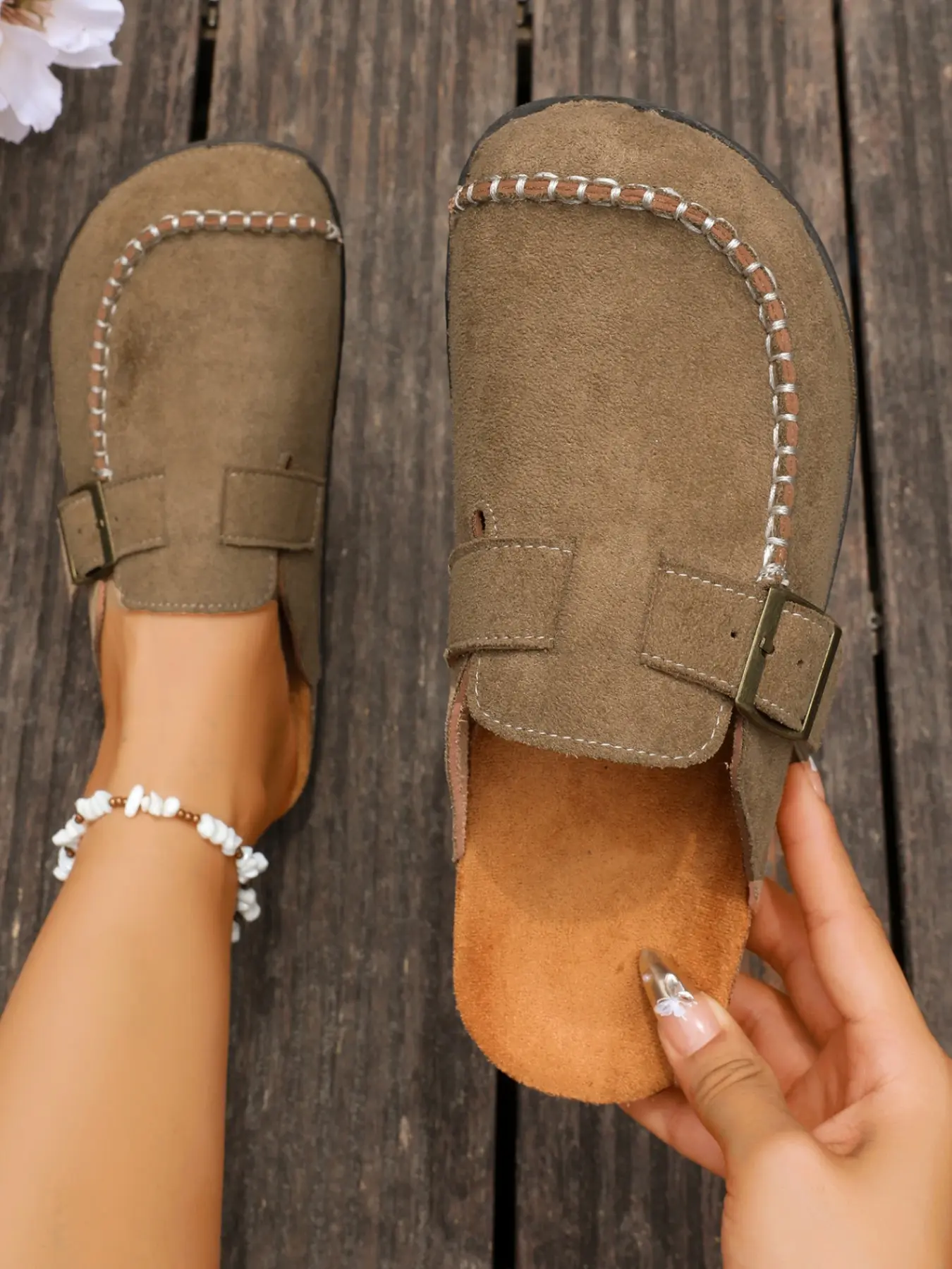 Vintage Velvet Buckle Slip-On Slippers for Women, Comfortable Non-Slip Rubber Sole, Casual Wide Fit, All-Season Footwear