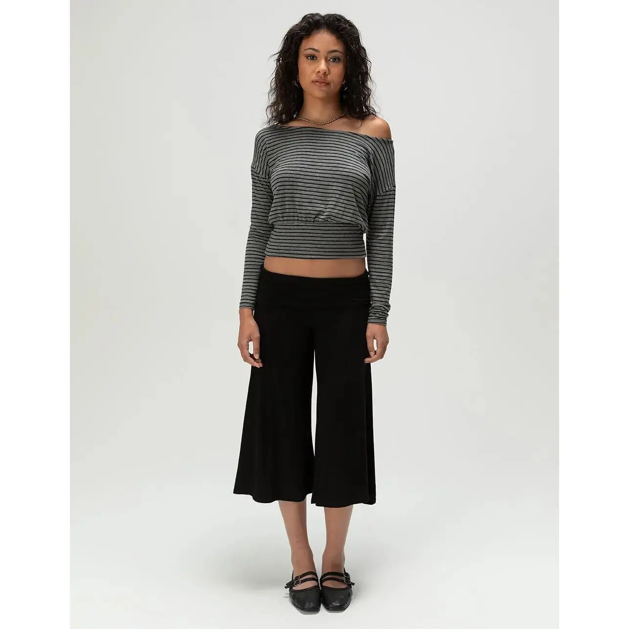 Women's Pants in a Casual Loose Fit, Solid Low Waist Style with a Wide Cropped Modern Leg for Summer Vacation, Clothes, Cropped Cut, Solid Plain, Bottoms, Relaxed Fit