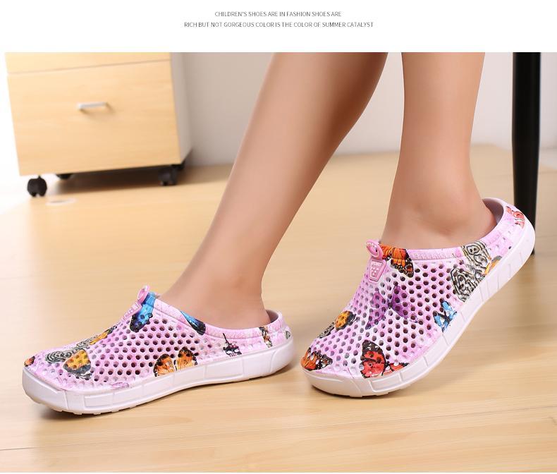 Butterfly Print Mesh Clogs for Women, Breathable Slip On Mules, Lightweight Non Slip Casual Summer Sandals, Cute Comfortable Nursing Shoes for Indoor Outdoor Beach, Trendy Aesthetic Footwear