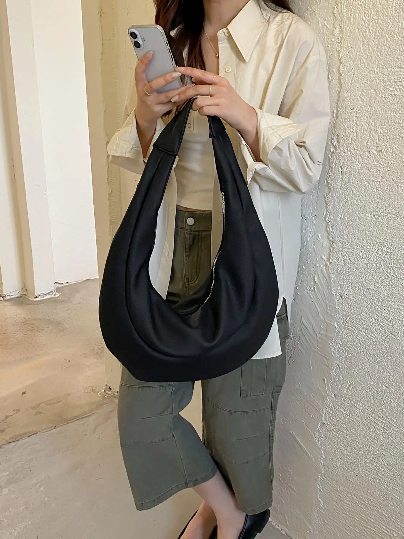 Fashionable Solid Color Messenger Bag, Lightweight Luxury Design, All-Season Canvas Crossbody Shoulder Bag, Ideal for Travel and Daily Use