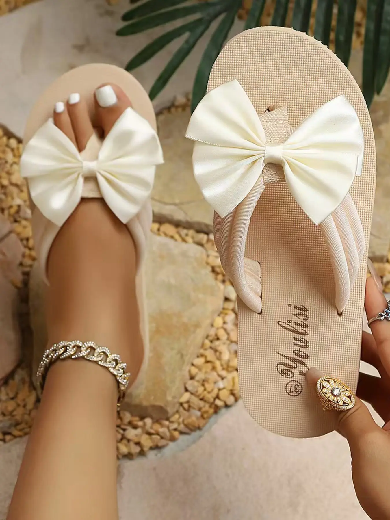 Boho Multicolor Satin Large Bow Flip Flops, Flat Non-Slip Bowknot Design Sandals, Beach Vacation Bright Outdoor Women's Slippers, Casual Summer Sandals