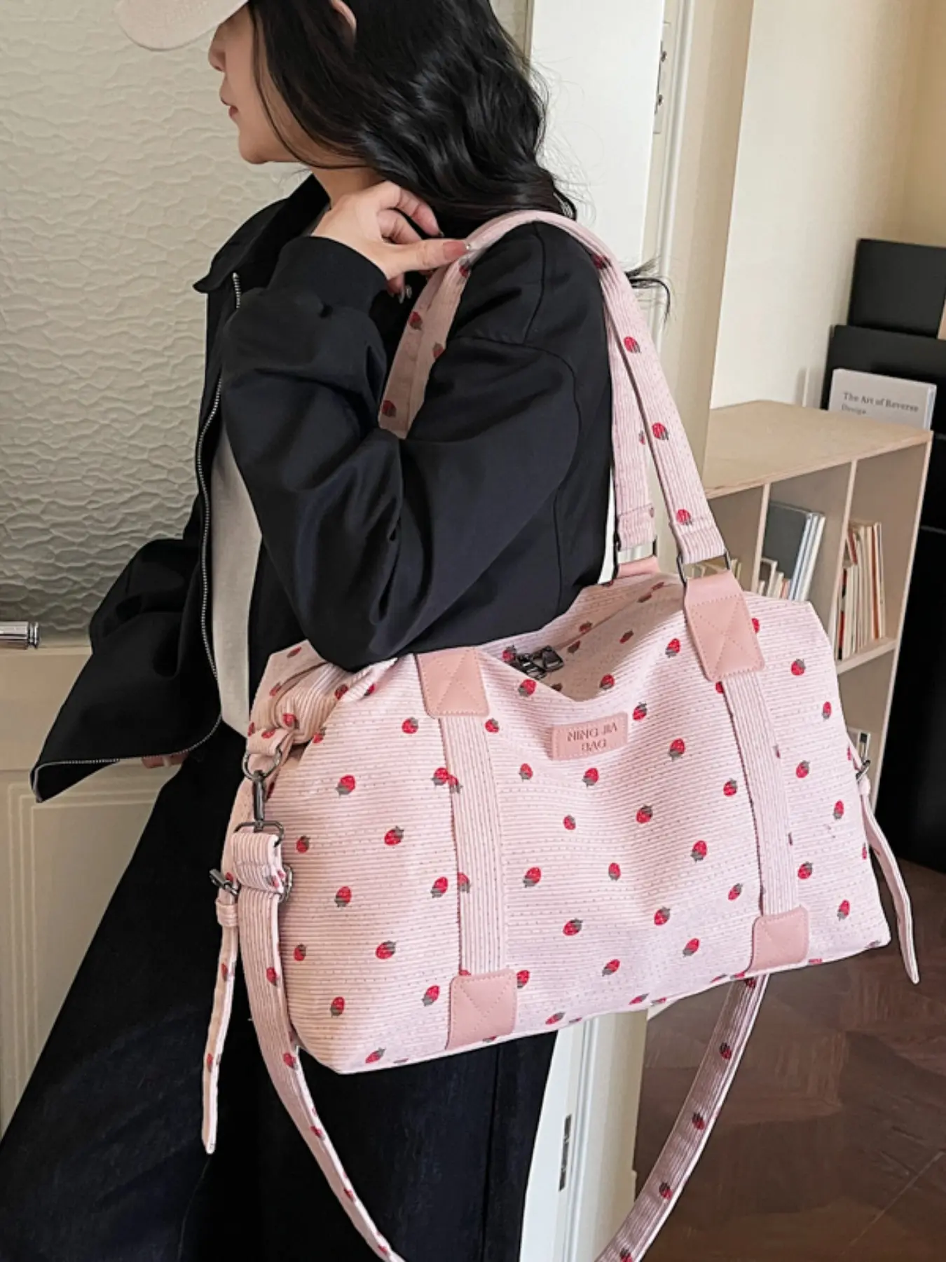 Large Capacity Women's Handbag Travel Bag, Cute Print Design Crossbody Bag, Travel Shoulder Bag, Travel Duffel Bag, Travel Weekender Bag, Convenient Carry Bag, Large Capacity Luggage Storage Bag, Lightweight Student Duffel Bag, Zipper Travel Bag