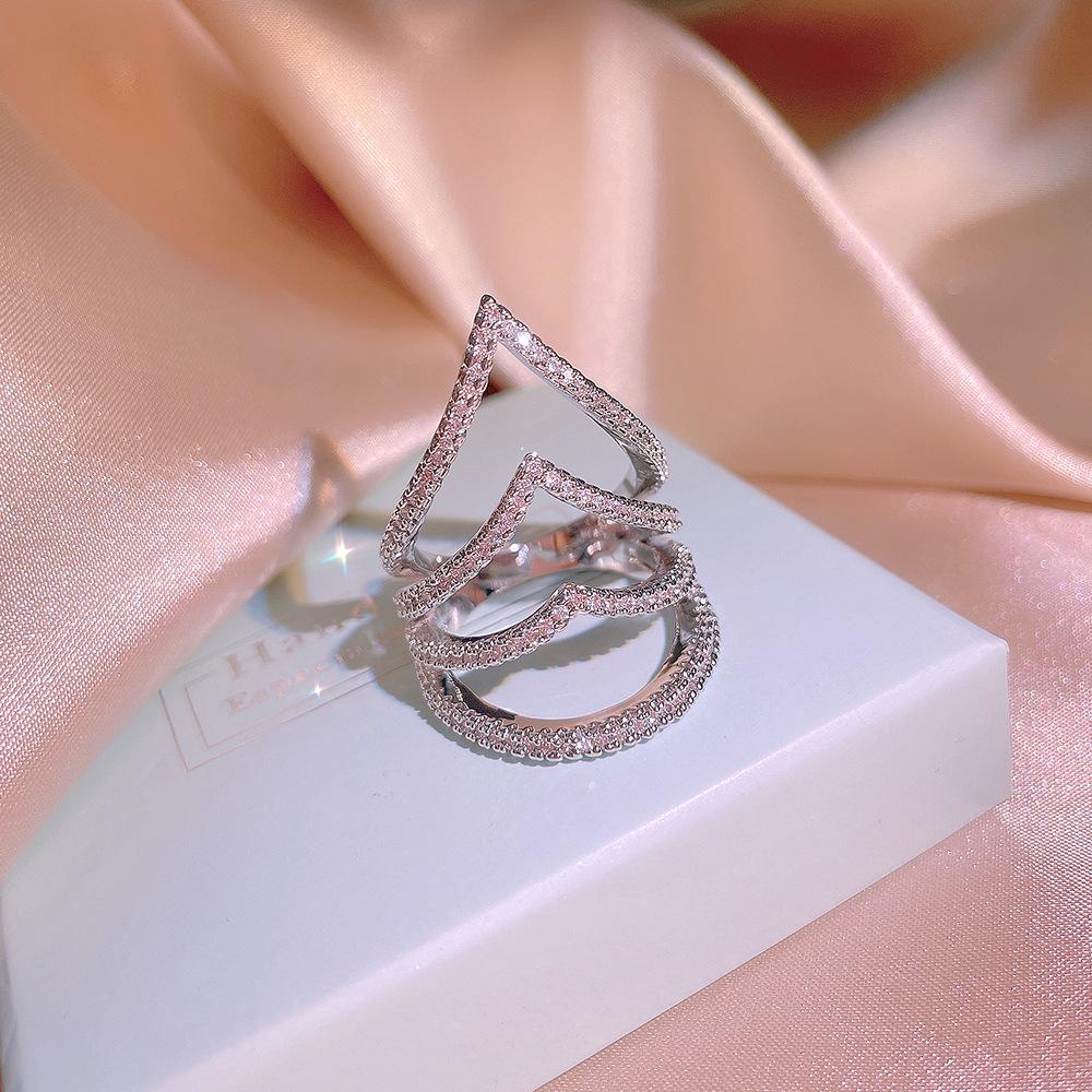 women's  rose golden net line  unique personality strip simple  Hypoallergenic Classic Elegant Radiant V-Band Synthetic Moissanite Engagement Anniversary  Ring