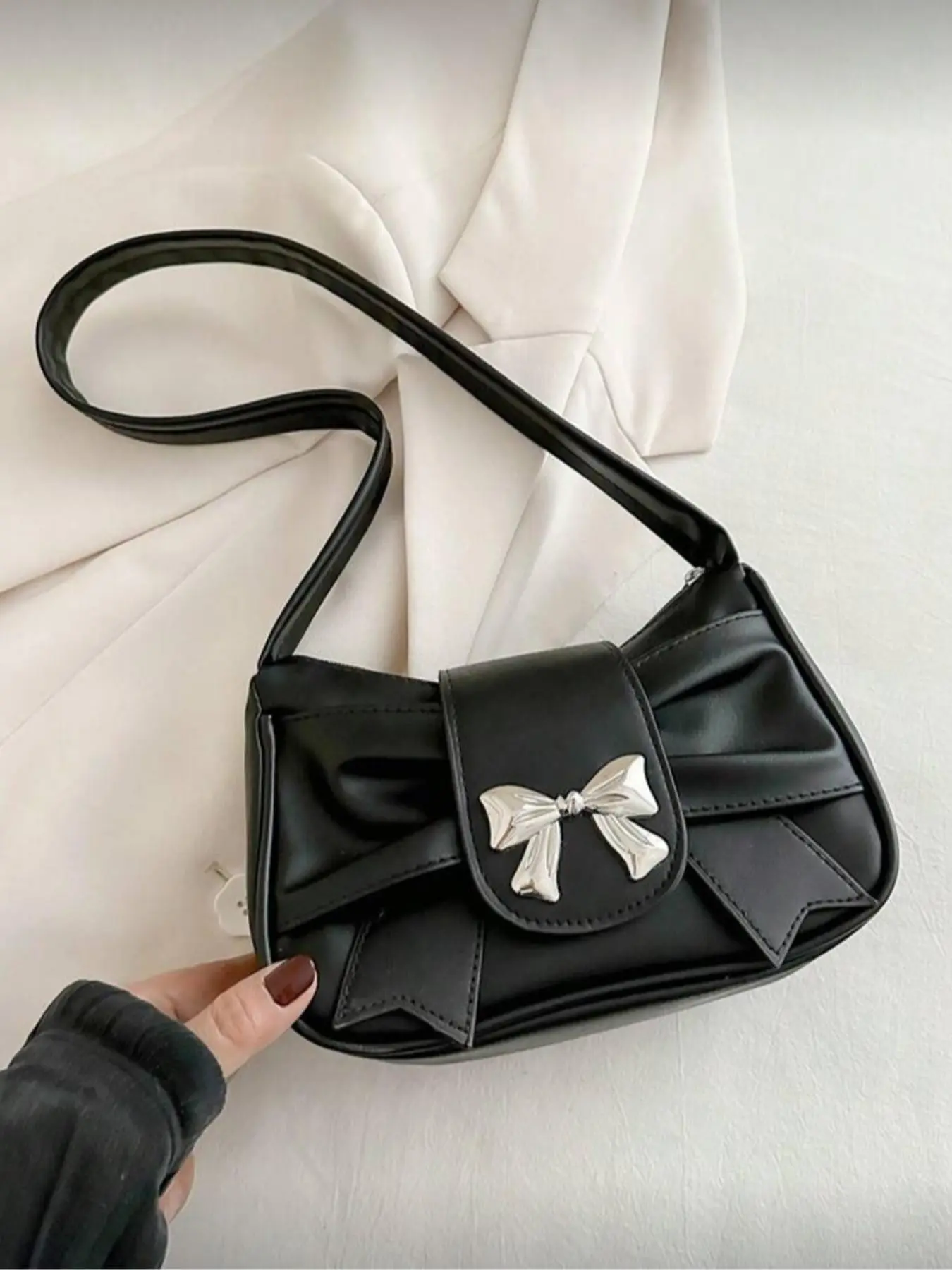 Folded Bow Metal Decor PU Leather Underarm Bag, Zipper Closure Fashion Lightweight Shoulder Bag, Casual Date Gift Sweet Fresh Elegant Handbag