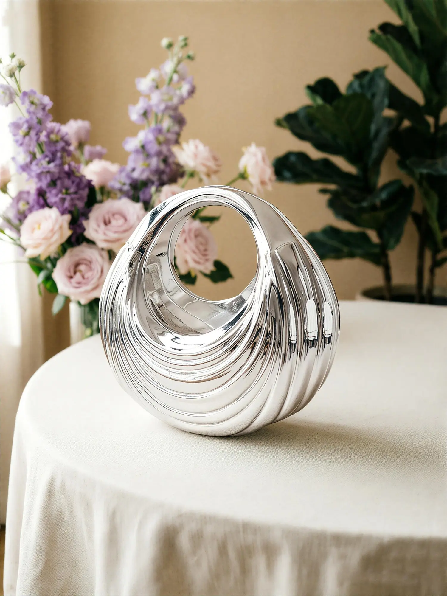 Women Metallic Circular Ring Handle Evening Clutch, Glossy 3D Ribbed Hardcase Purse, Detachable Chain Strap, Convertible Crossbody Bag for Wedding, Cocktail & Formal Party