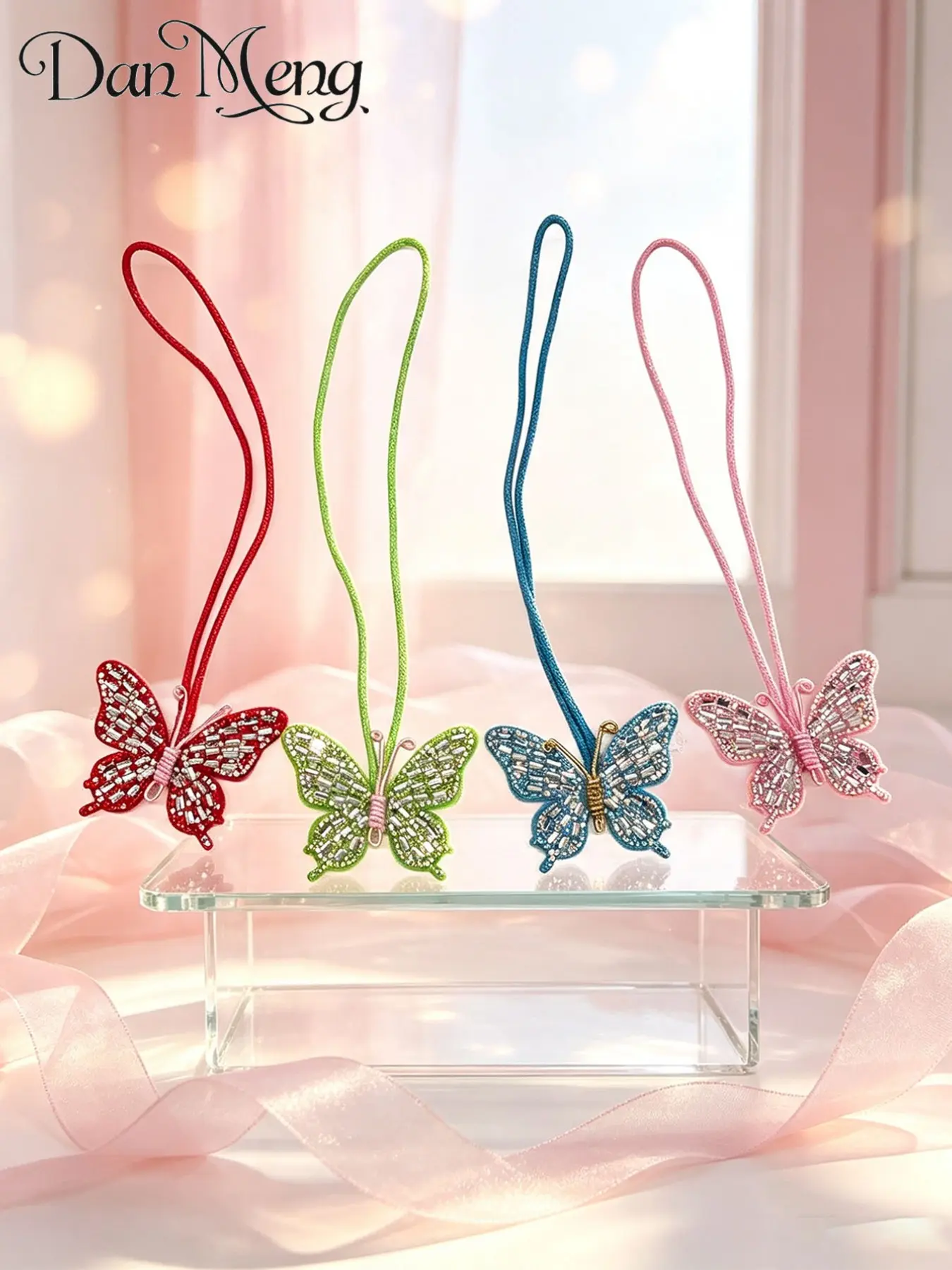 Sweet Style Shimmering Rhinestone Butterfly Bag Charm, Hollow Out Butterfly Pendant, Colorful Long Rope, Teenage Girl Accessory, Hot Selling Keychain