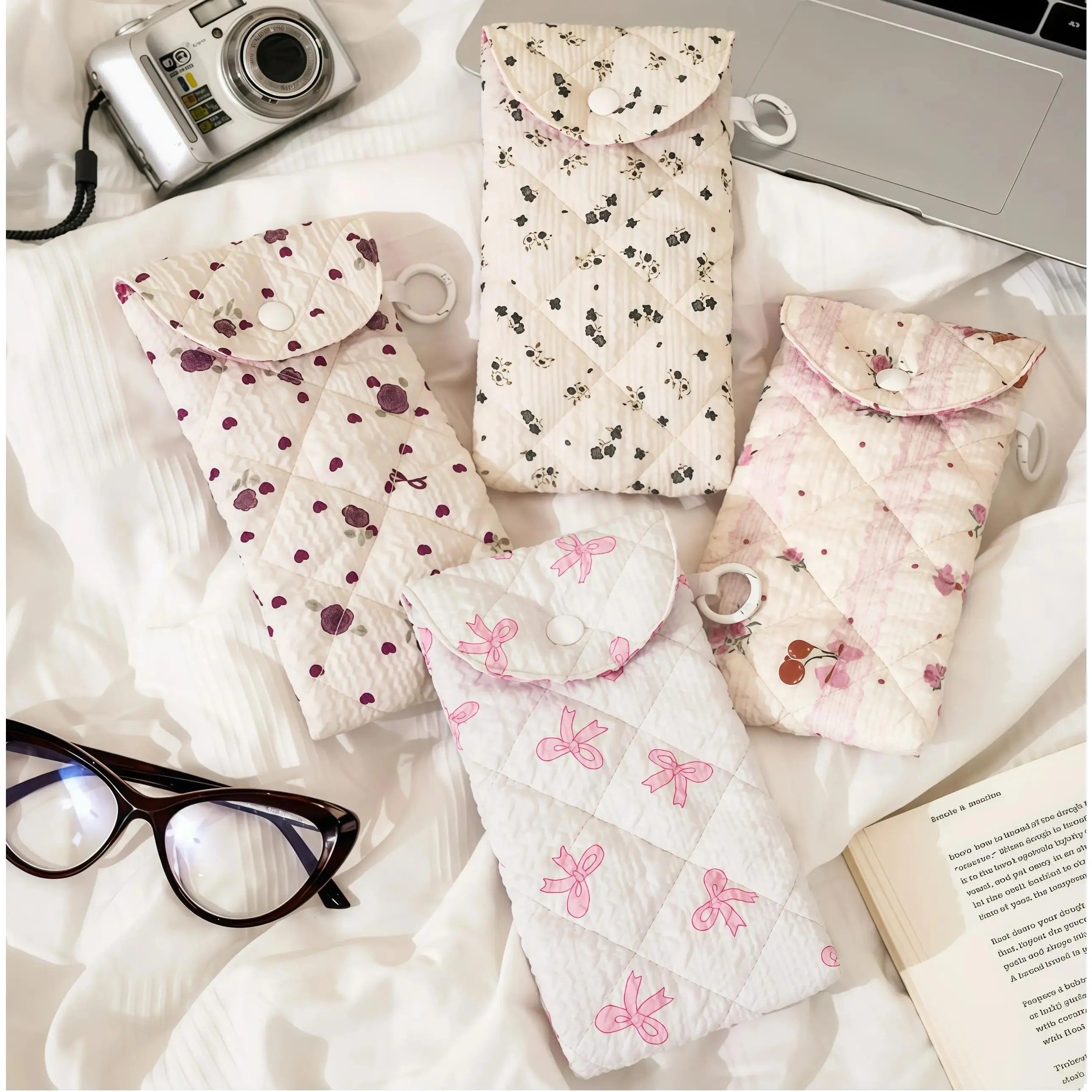 Cute Floral Quilted Glasses Pouch, Soft Cotton Sunglasses Storage Bag with Snap Button & Key Ring, Portable Lightweight Eyeglasses Case for Women Girls Daily Travel