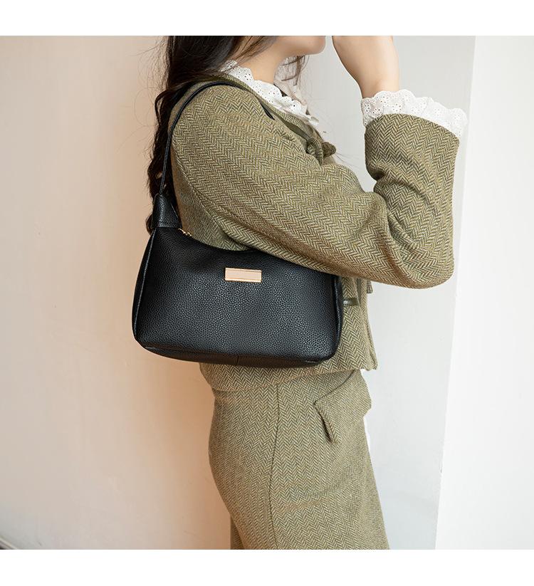 Women's Crossbody Bag, Trendy Sweet Lychee Pattern, Sequin Decoration, Unique Design, Fashionable Handbag, Stylish Shoulder Bag