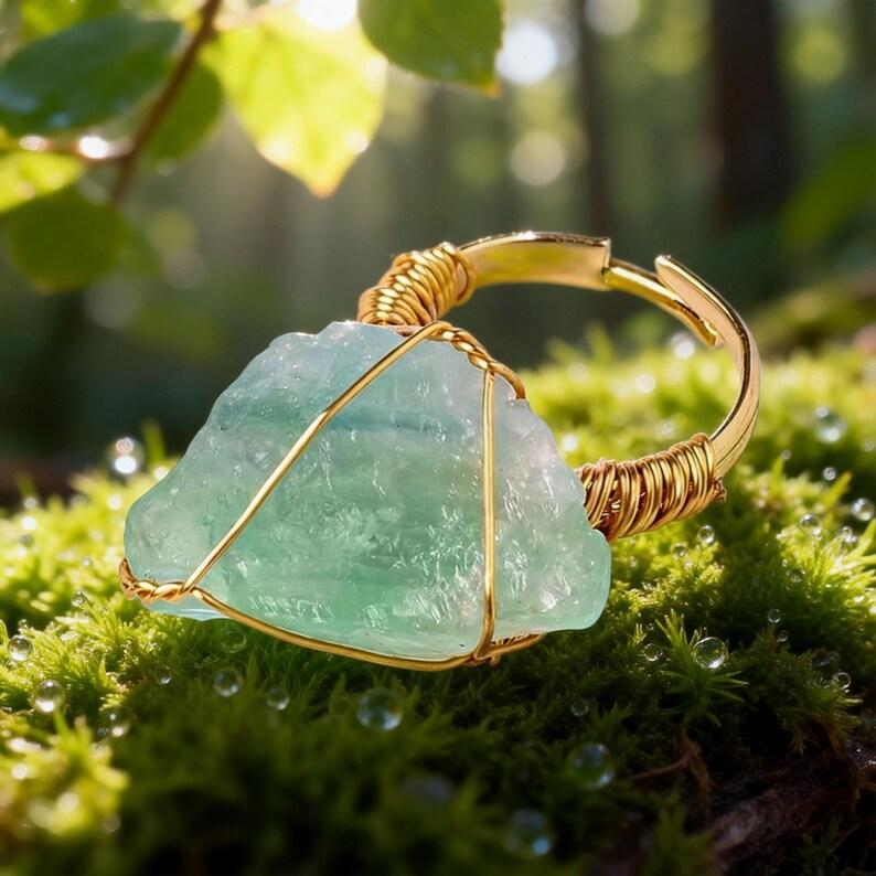 Raw Healing Irregular Natural Stone Ring Statement Copper Wire Wrapped Gemstone Adjustalble Ring Jewelry for Women