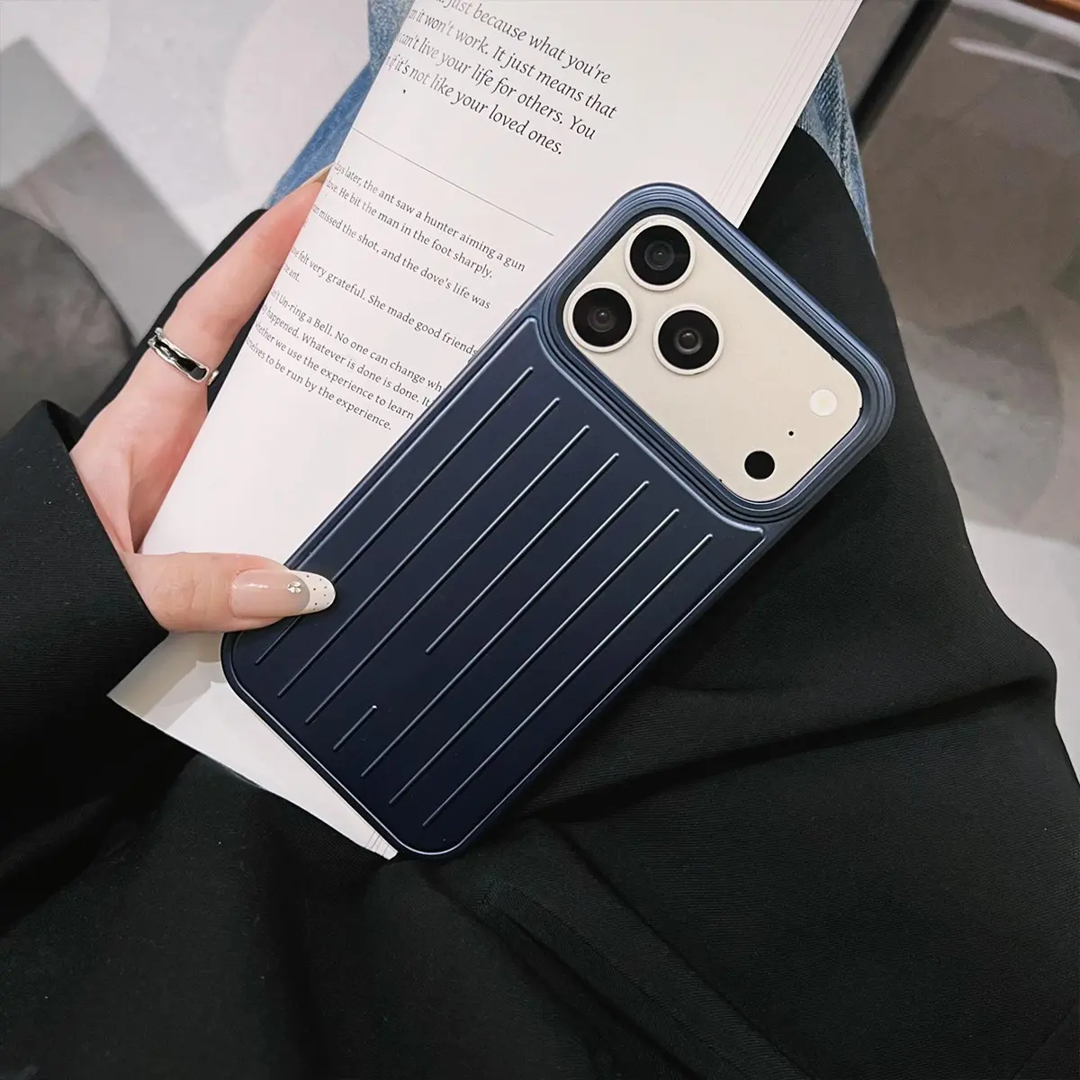 New Simple Solid Color Aluminum Phone Case Cover, Metal Hard Shell Anti-Drop, Shockproof, Waterproof and Dirt-Resistant, iPhone 17 16 15 14 13 12 11 Pro Max