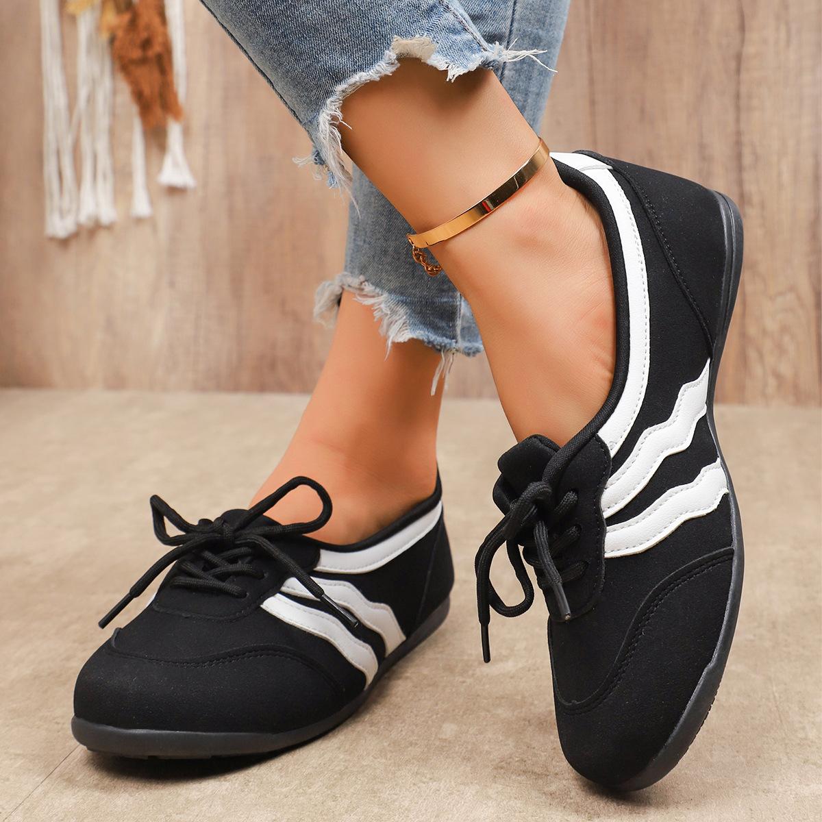Women's Lace Up Casual Trainers Lightweight Breathable Walking Shoes for Travel Outdoor All Year Round Comfortable Wavy Stripe Fashion Flats Stylish Everyday Sneakers for Women