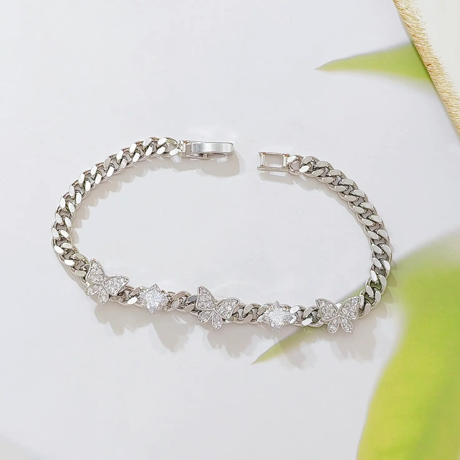 Women's Silver-Plated Chunky Square Bangle Bracelet - Cuban Link with Sparkling Zircon Butterfly Charm, Bold Statement Elegant Design Versatile Hand Jewelry, Ideal for Weddings and Parties Sports Wristwear, Zircon Charms