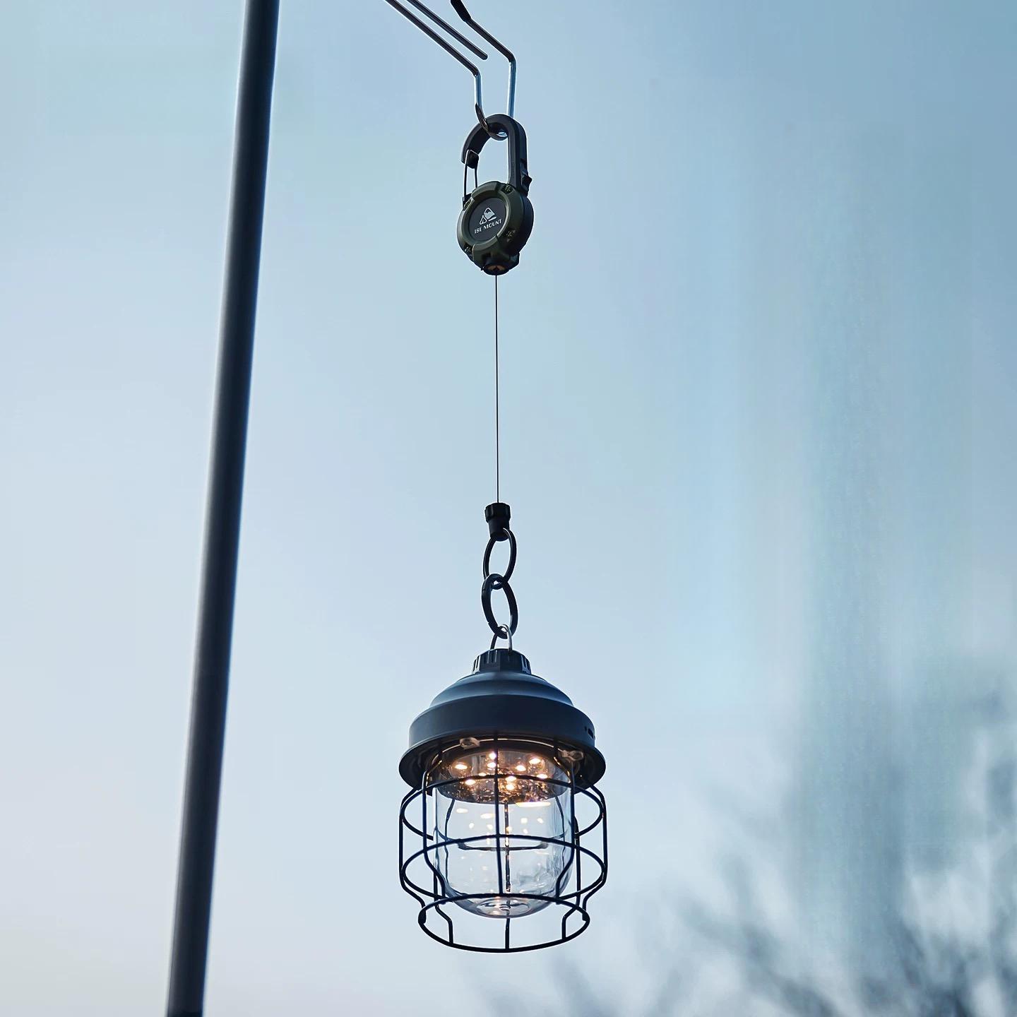 Outdoor 3-in-1 Retractable Keychain with Steel Wire – Carabiner, Magnetic Lock, Multi-Purpose for Hiking, Camping, Fishing & Commuting