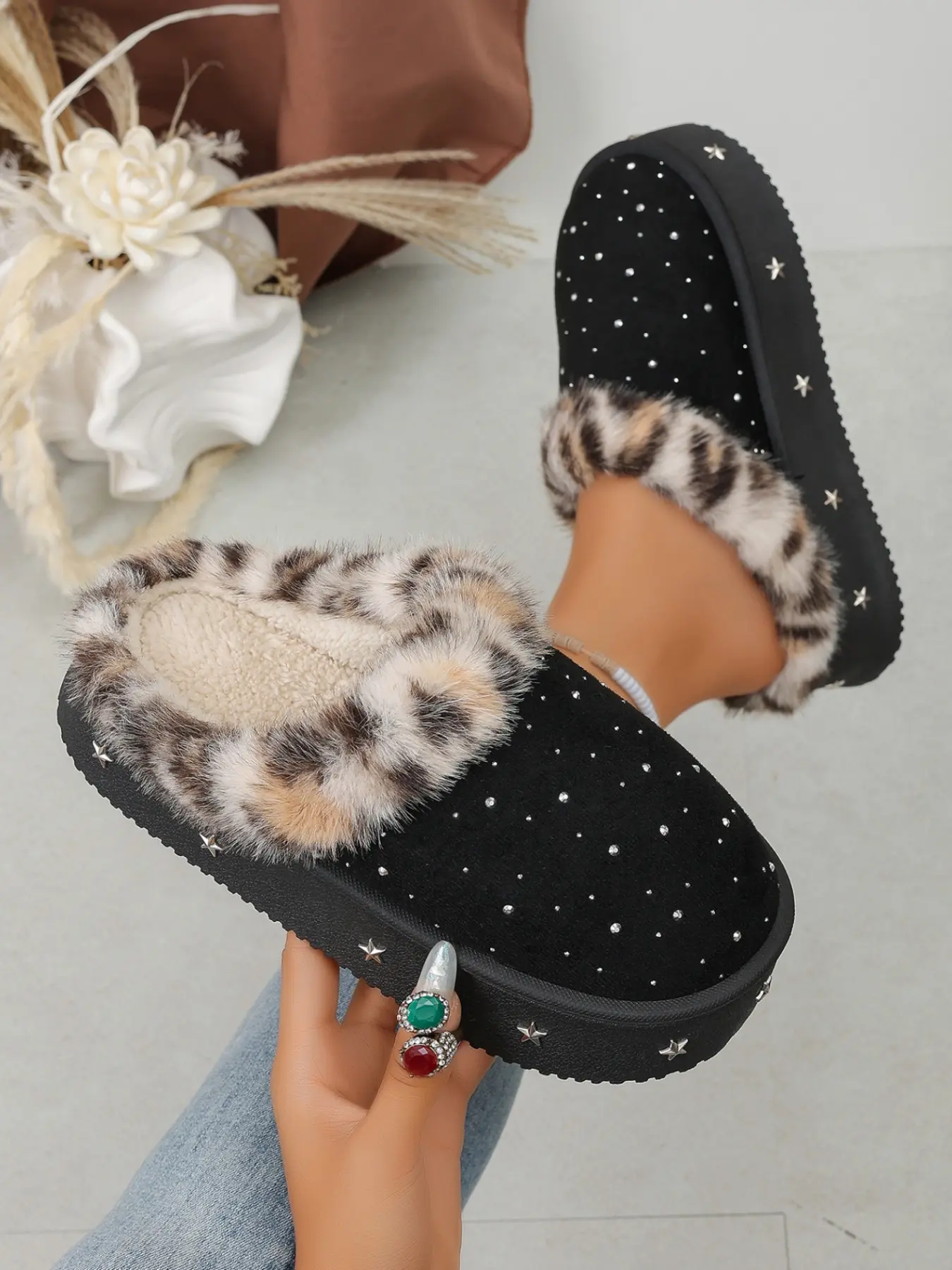 Leopard Print Fuzzy Edge Rhinestone Star Thick Sole Slip-On Shoes, Winter Warm Plush Slippers, Fashionable Heeled Outdoor Home Cotton Slippers