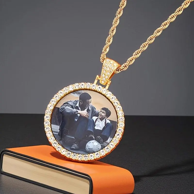 Custom Round Photo Pendant Necklace Golden Twist Chain Elegant Couple Jewelry Gift for Lovers Parents Wedding