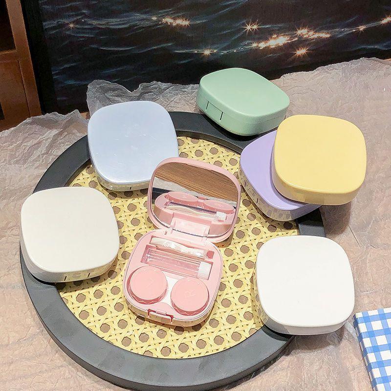 Portable Contact Lens Care Case with Mirror for Female Students Clamshell Plastic Storage Companion Box Autumn 2026 Launch