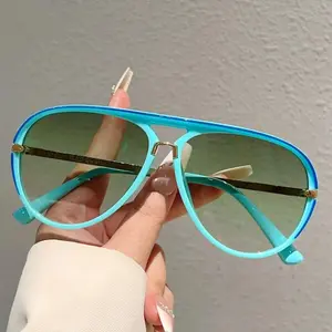 2026 New Retro Aviator Sunglasses Multi-Color Gradient Street Style Summer Shades