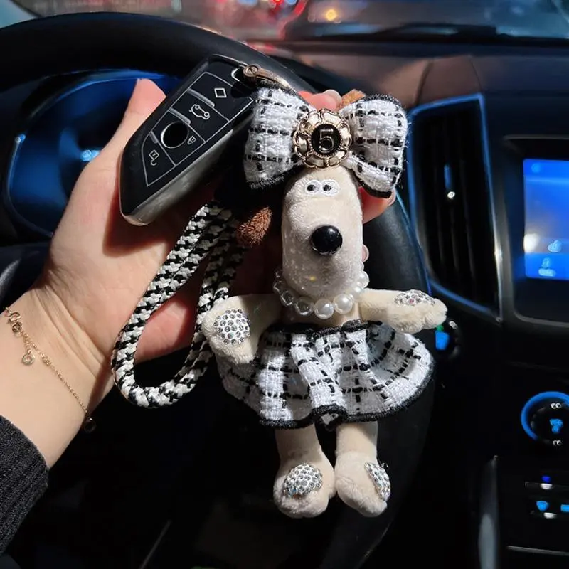 New Cute Checkered Skirt, Dog Keychain, Creative Car Keychain, Fashion Bag, Pendant Gift