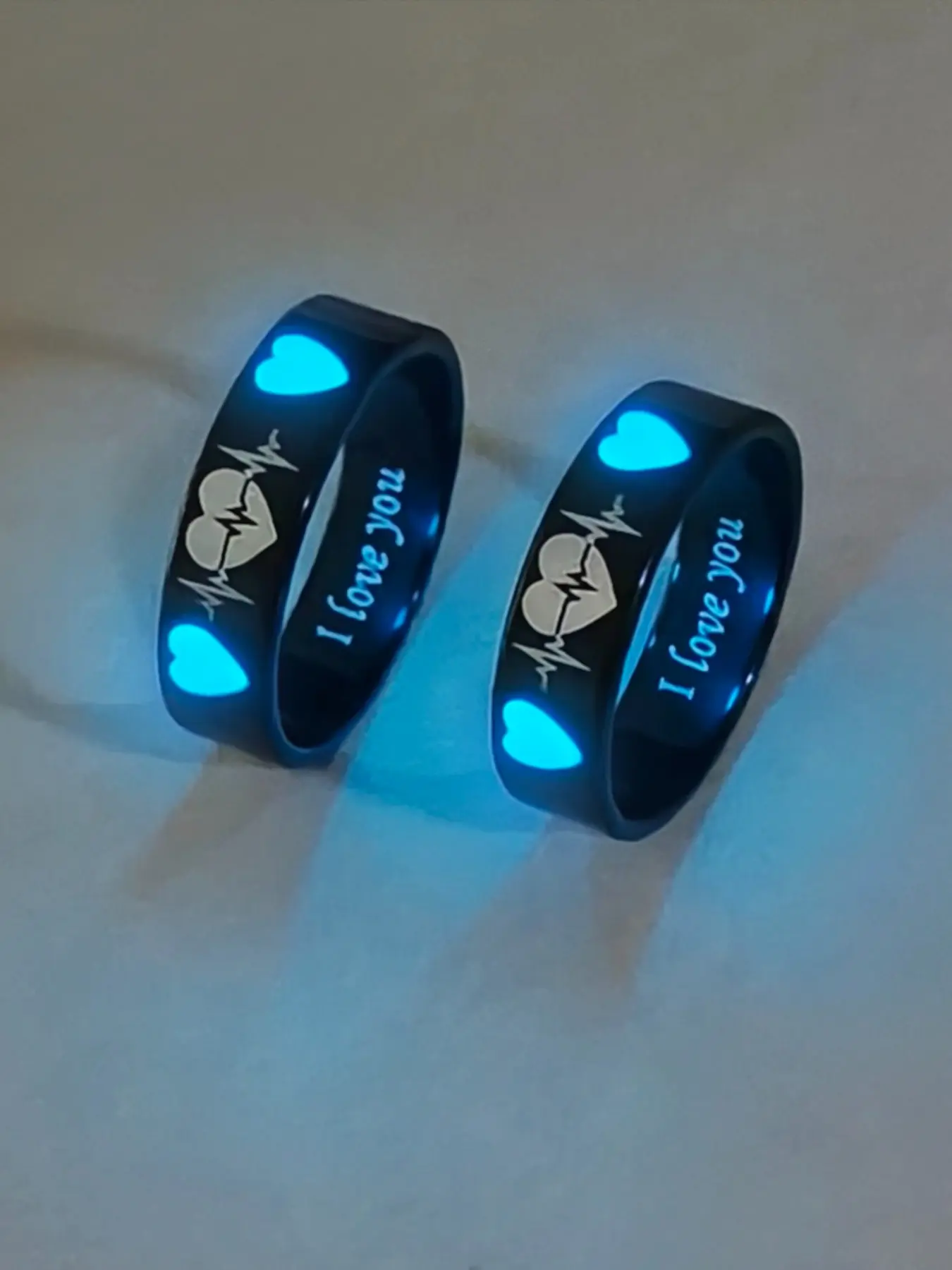 2 Pcs Night Glow Heartbeat Couple Rings, Heart Ring Set, Cute Love Signal Jewelry, Perfect Gift for Couples, Romantic Proposal Accessories