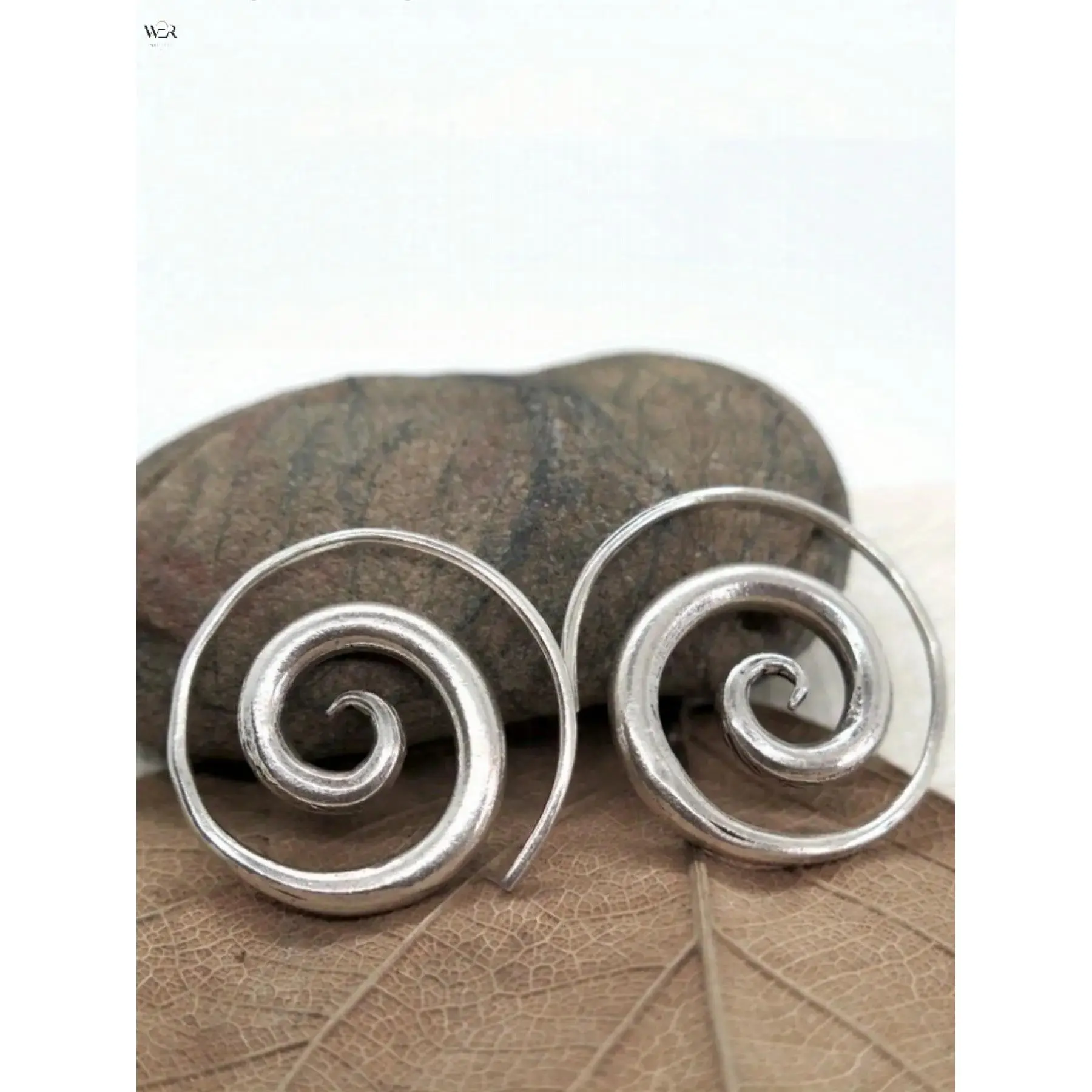 Women's Minimalist Silver Double Swirl Open Hoops - Lightweight Abstract Coils Wire Earrings, Modern Contemporary Costume Jewelry for Daily Streetwear, Party Wear Gift