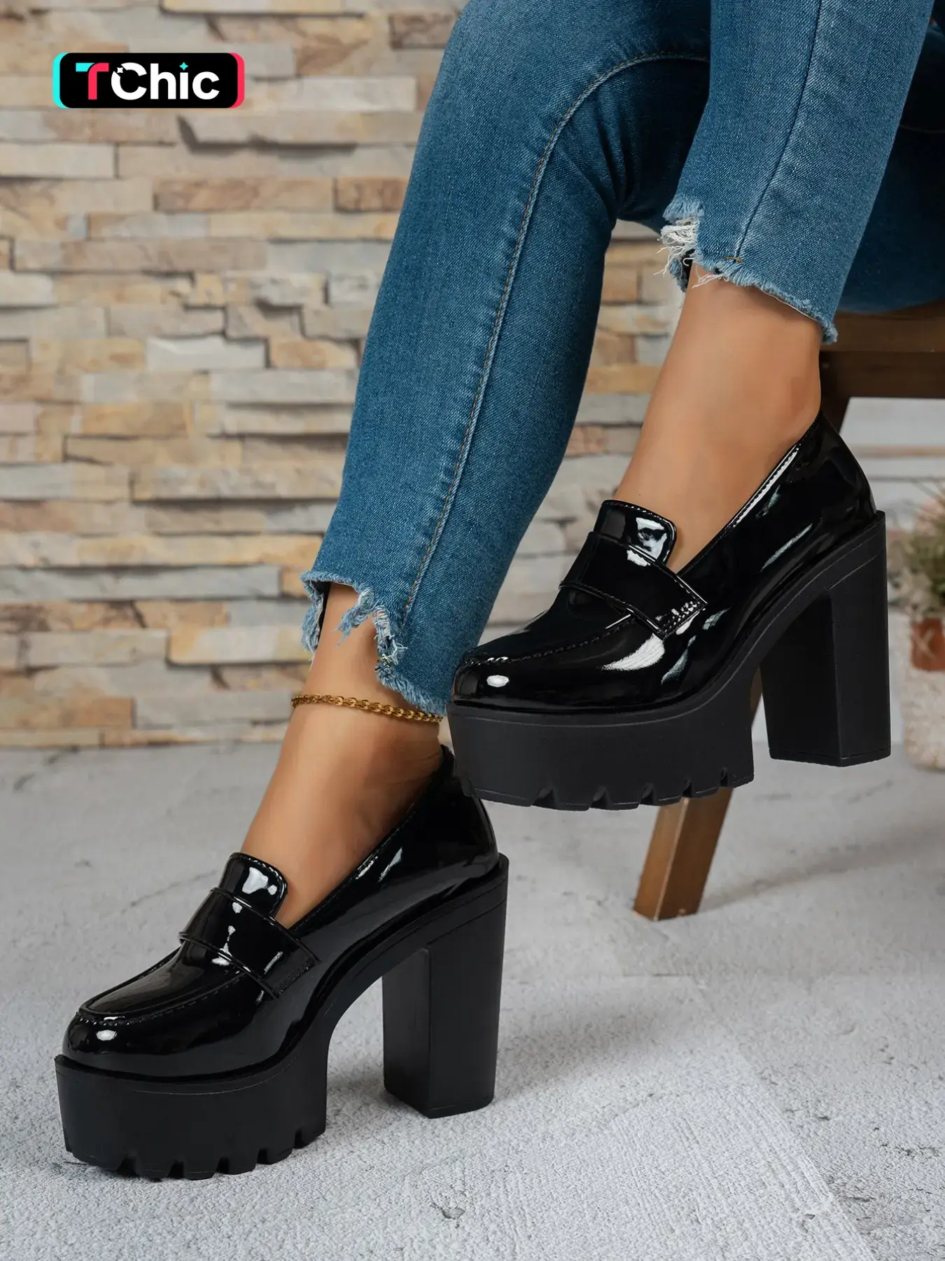 Trendy Classy Y2K Women Platform Loafers Patent Leather Chunky Heel High Heels Slip On Closed Toe Fashion Footwear Fashionable Party Shoes Chic Party Shoes Party Nightclub Shoes Party Footwear