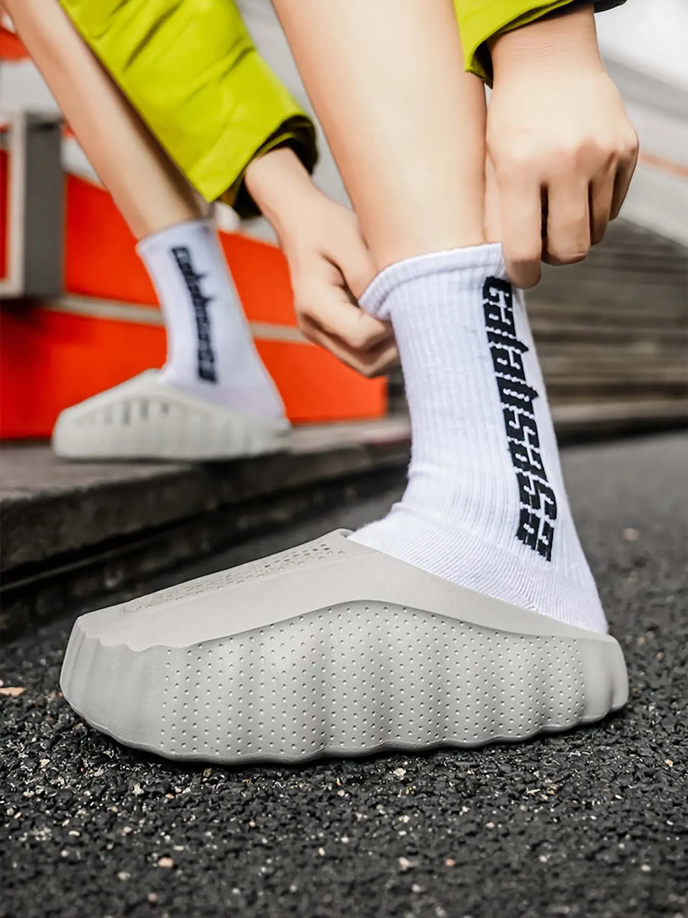 Men's EVA Thick-Sole Non-Slip Slip-On Slippers, Dual-Use for Outdoor and Beach Footwear