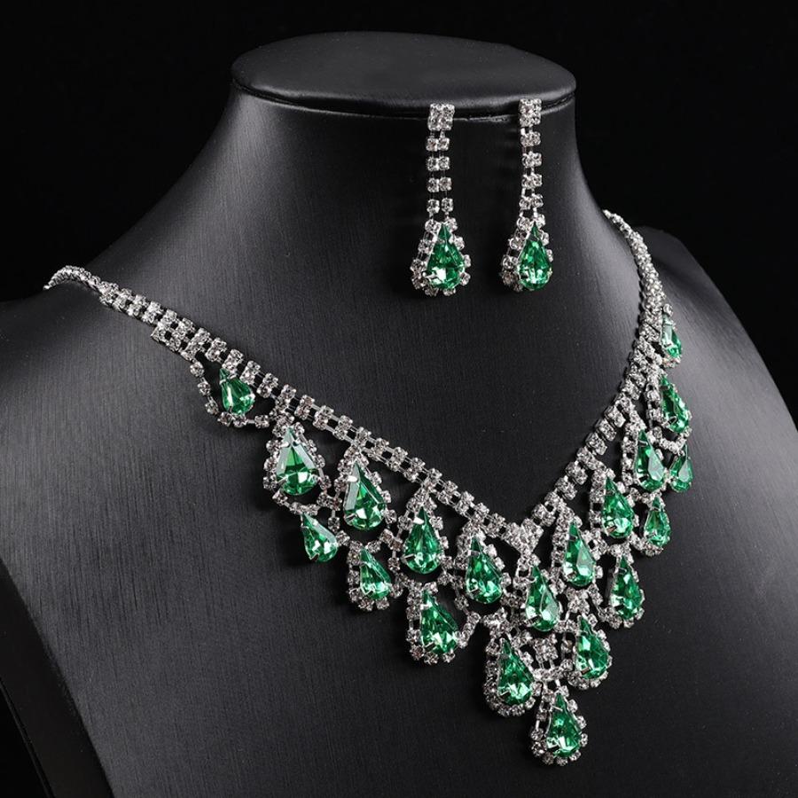 Premium sense diamond-set geometric water drop fringe necklace temperament fashionable and elegant collarbone chain jewelry set