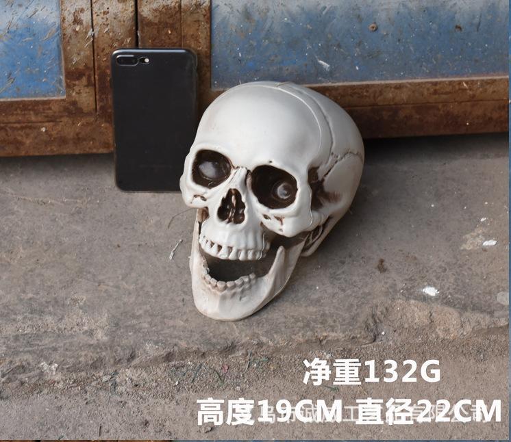 Plastic Simulated Skull Halloween Skull Scary Head with Blood