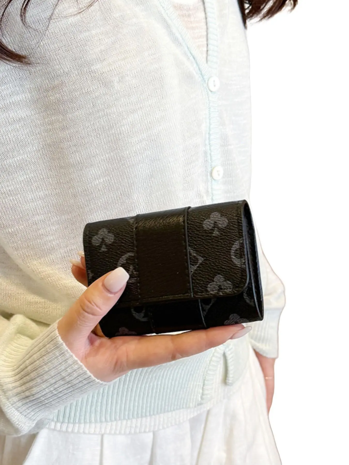 Fashion Handheld Women's Wallet, Stylish Card Holder and Organizer, Ideal Gift for Her, Practical Daily Accessory