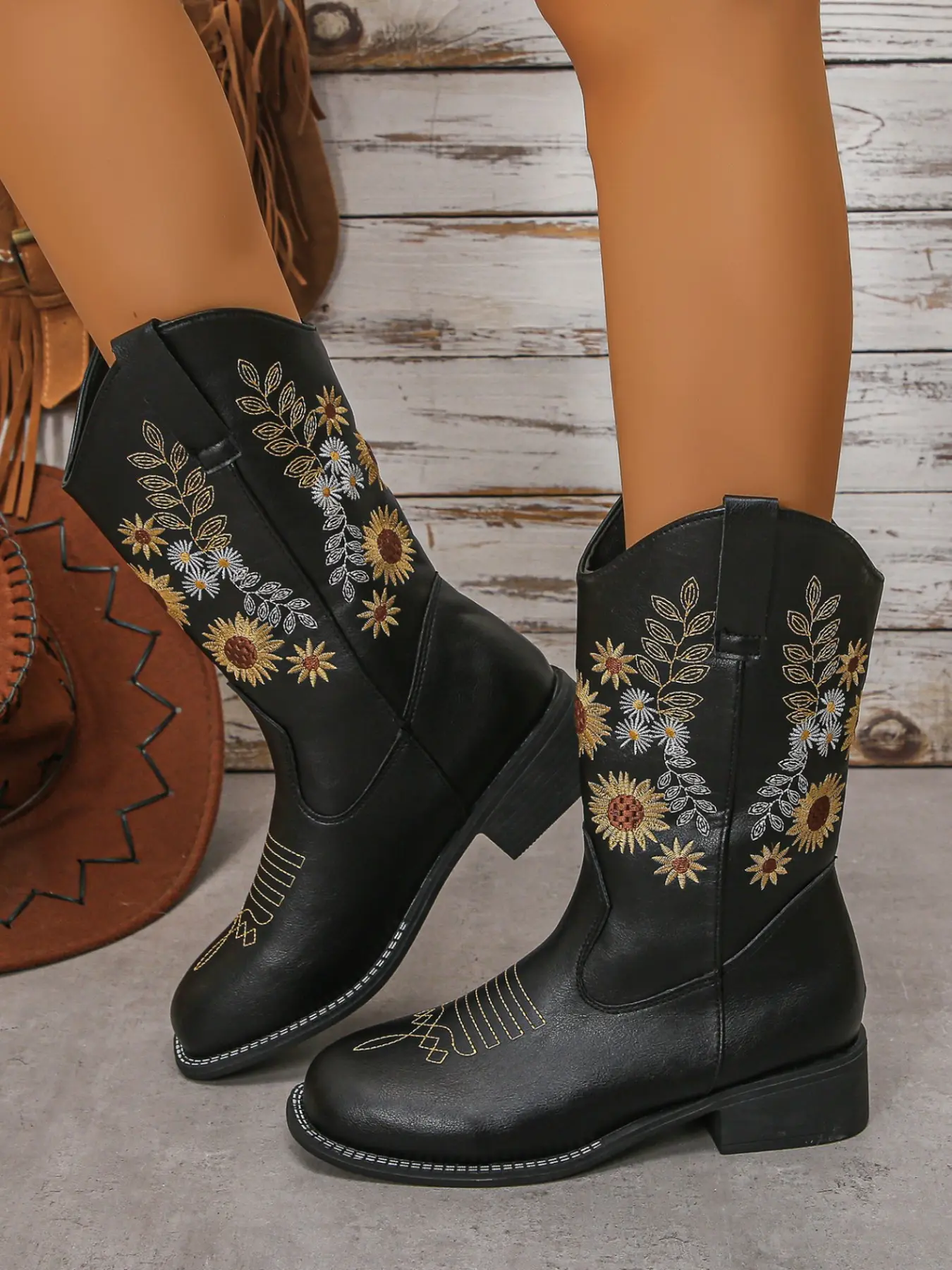 New Fall Winter Retro Western Cowboy Boots, Knee High Boots, Cuban Heel Boots, Embroidered High Tube Pointed Toe, PU Leather Rubber Sole, Elegant Multi-Functional Design