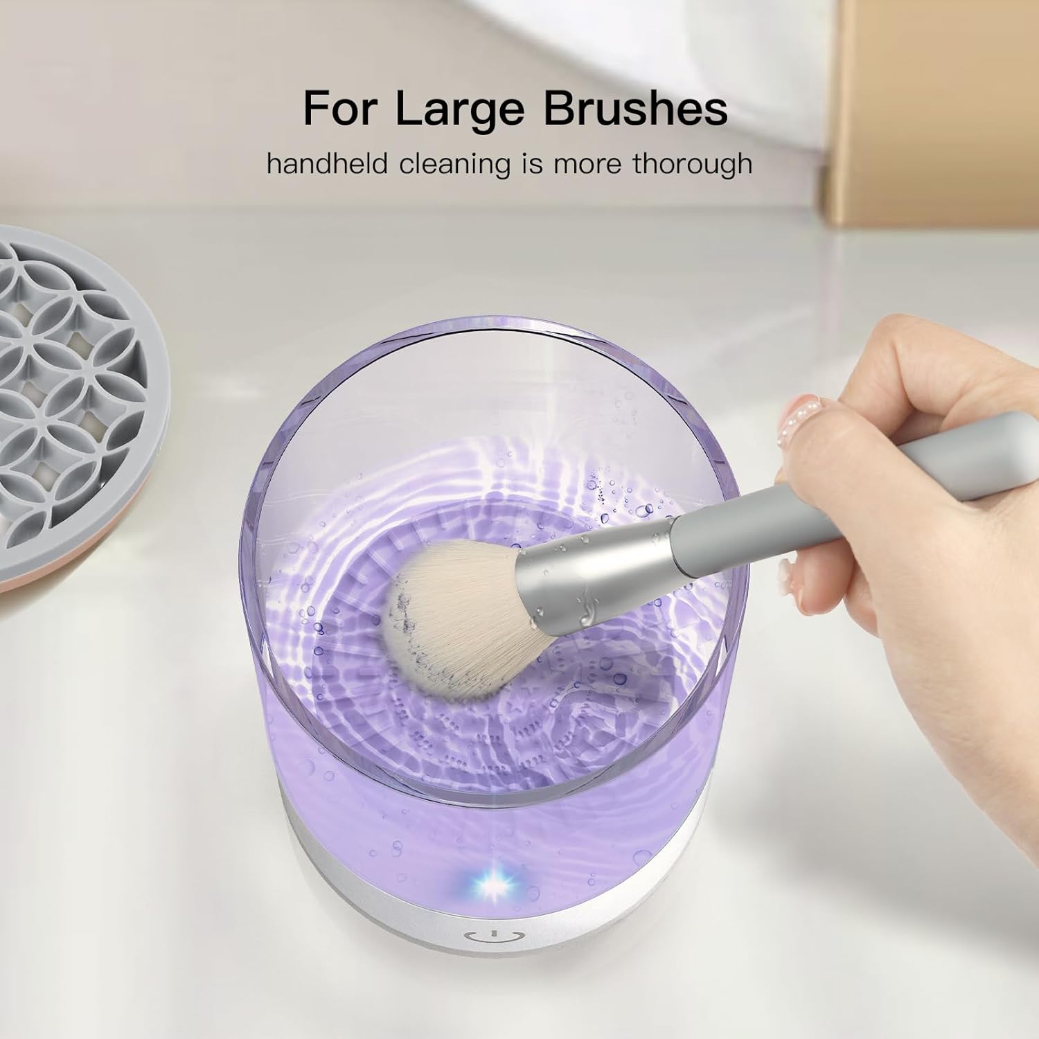 Electric Makeup Brush Cleaner, Portable Make Up Brush Cleaner Machine for All Makeup Brushes with Makeup Brush Cleaner Mat.