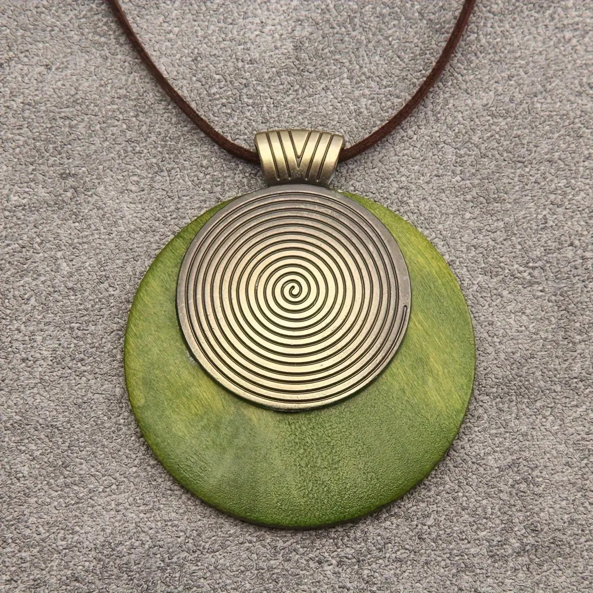 Long Threaded Necklace with Retro Spiral Pendant, Bohemian Sweater Chain Jewelry for Women's Casual Everyday Style, Bohemian Look, Chain Jewelry Necklaces, Ethnic Thread, Women's Fashion, Casual Wear, Long Length