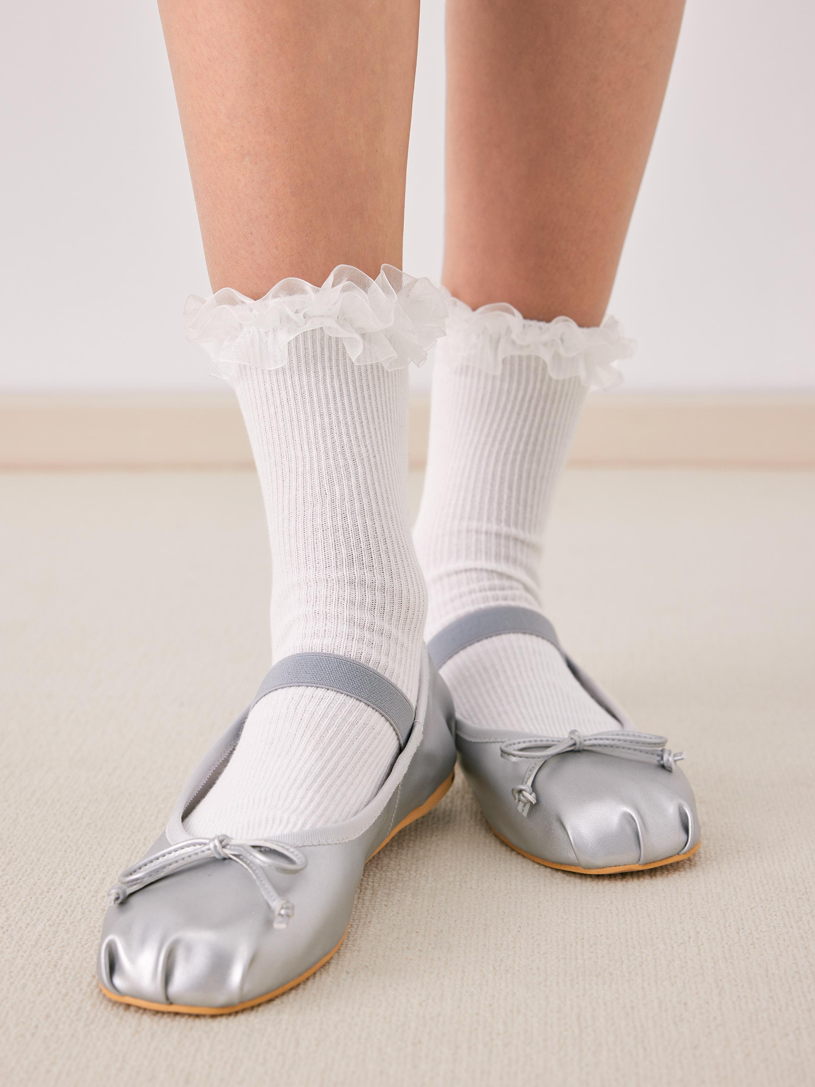 Cider [2 colors, size One Size-One Size] Solid Lace Trim Crew Socks